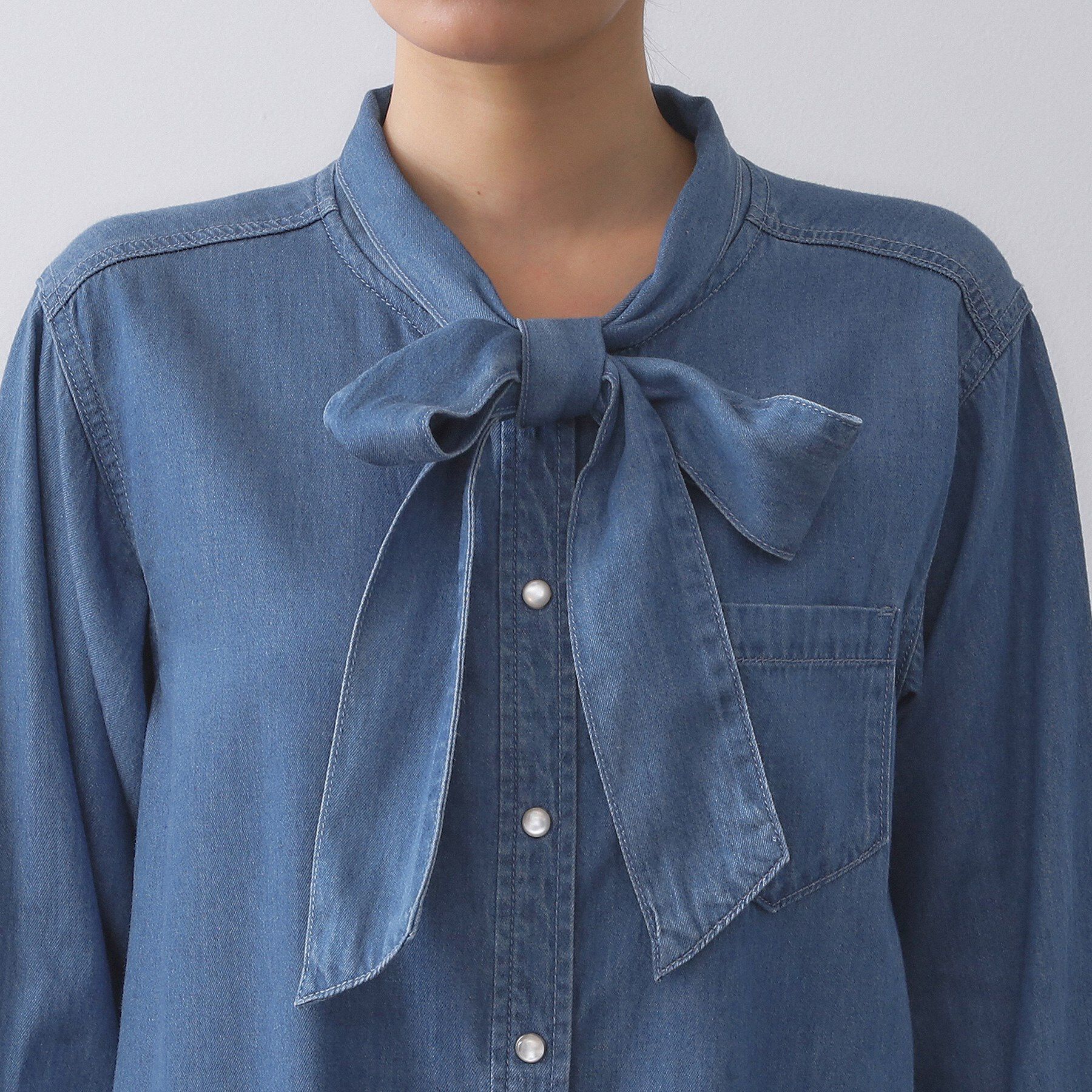 OPAQUE.CLIP「セルロース混デニムボウタイブラウス【洗濯機洗い可】」|シャツ・ブラウス|