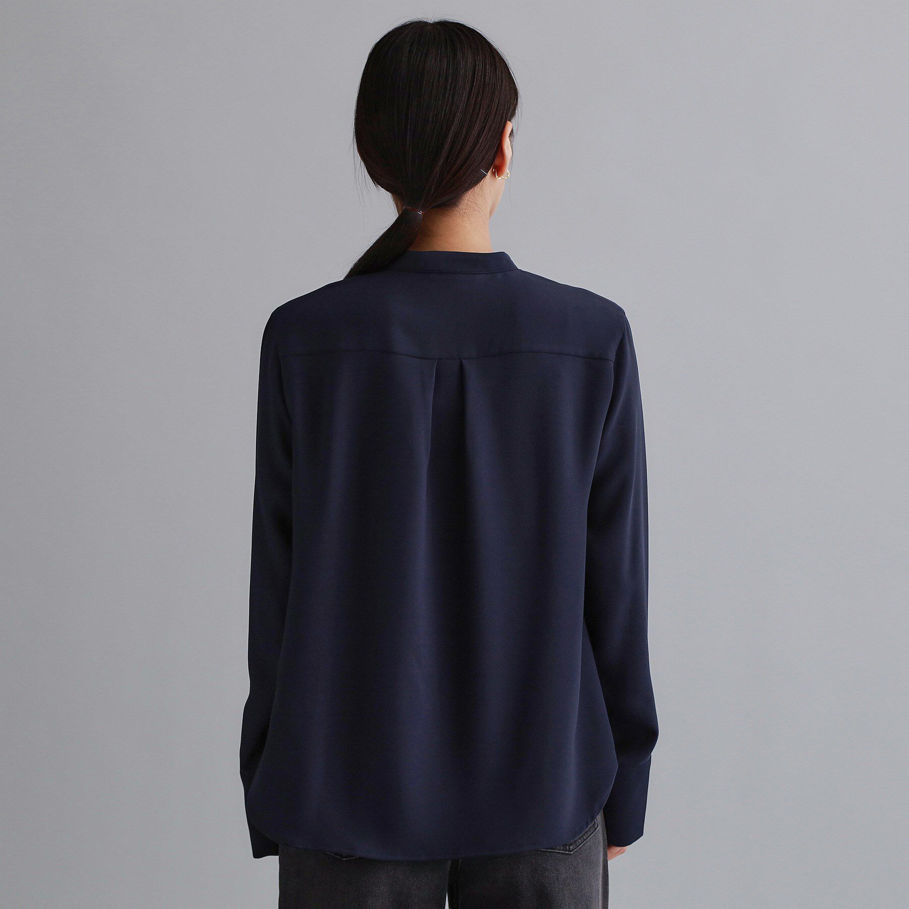 OPAQUE.CLIP「【es】ブザム切替バンドカラーシャツブラウス【洗濯機OK/防シワ/UVケア/接触冷感】」|シャツ・ブラウス|