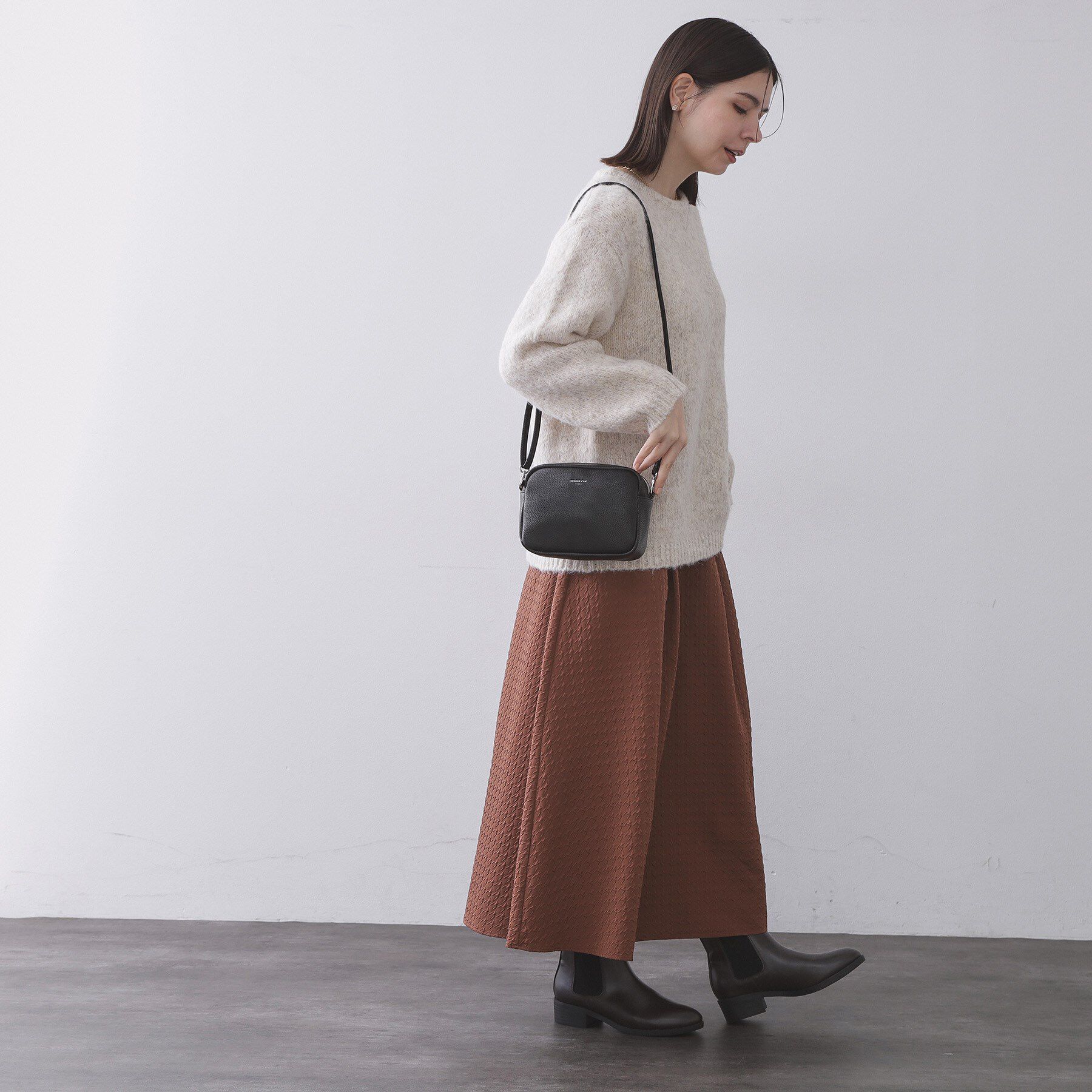 OPAQUE.CLIP「シュリンク合皮スクエアミニショルダーバッグ【軽量／長さ調整可能】」|ショルダー・メッセンジャー|