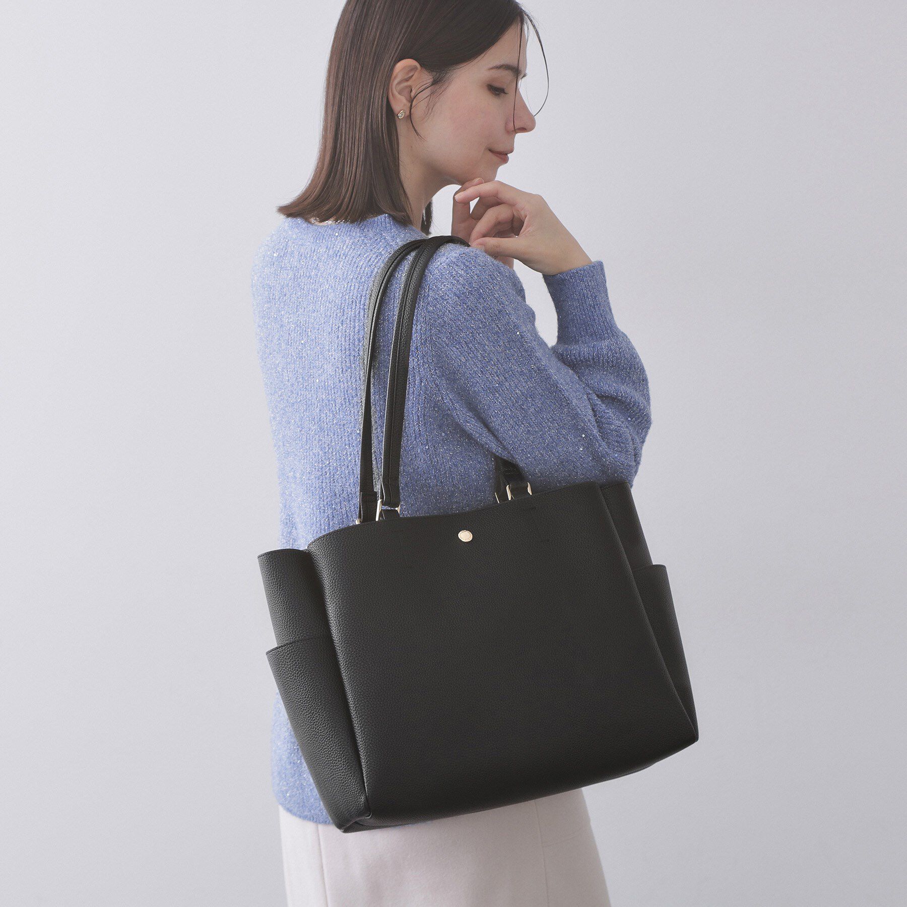 OPAQUE.CLIP「シュリンク合皮大容量トートバッグ【人間工学／軽量／A4サイズ対応／2WAY】」|トートバッグ|