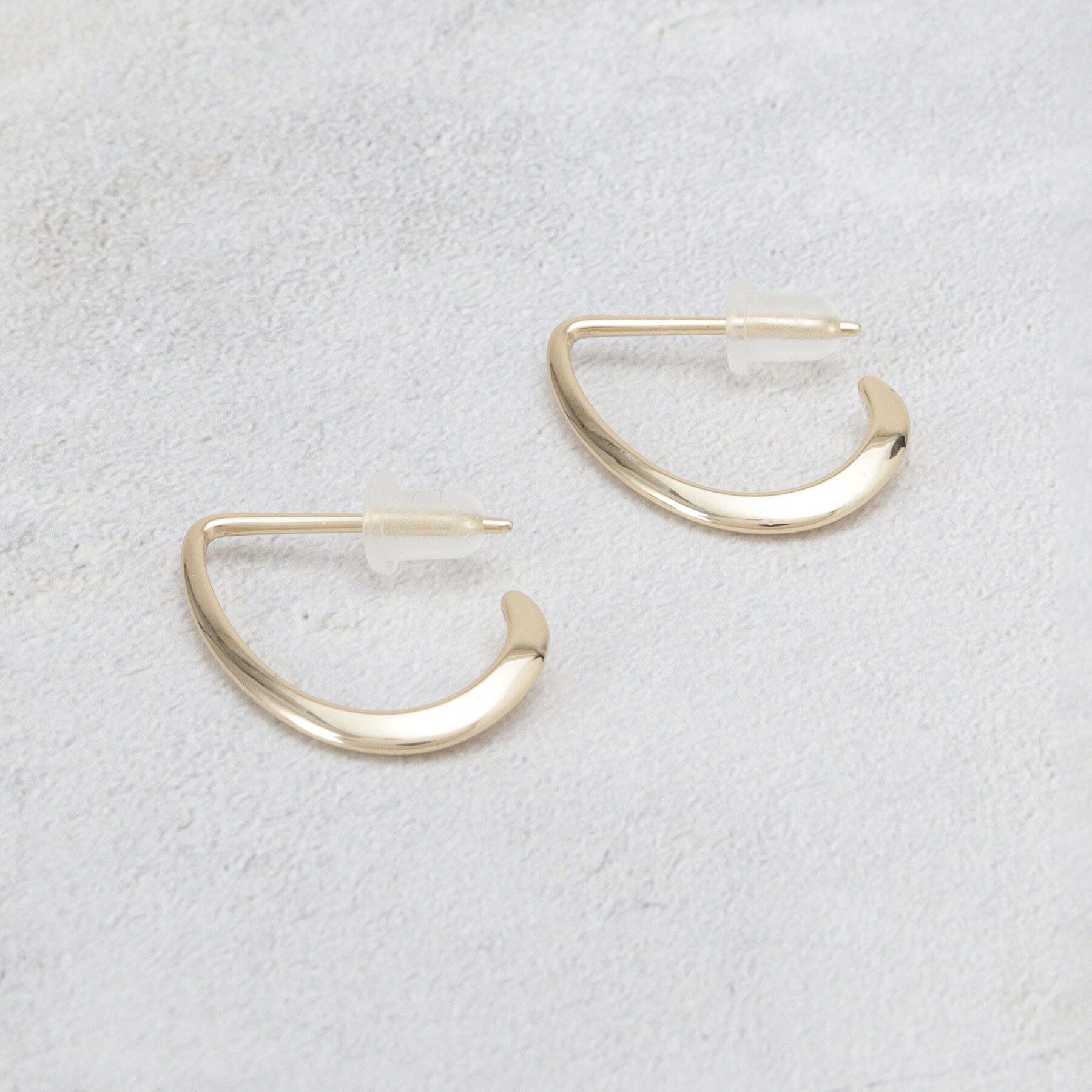 OPAQUE.CLIP「メタルドロップデザインフープピアス」|ピアス|