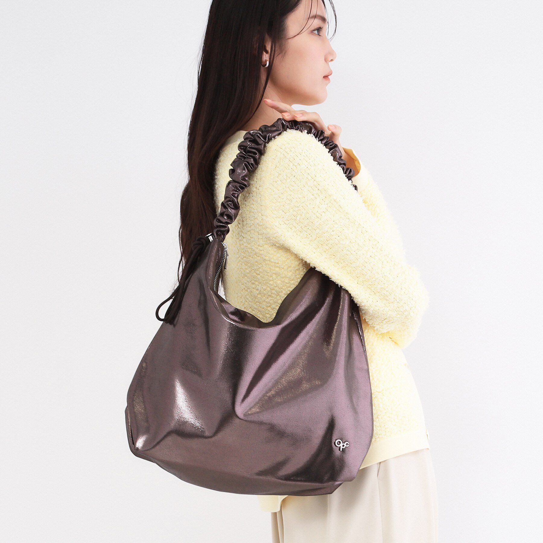 OPAQUE.CLIP「ドロストフリルハンドルA4ショルダー」|ショルダー・メッセンジャー|