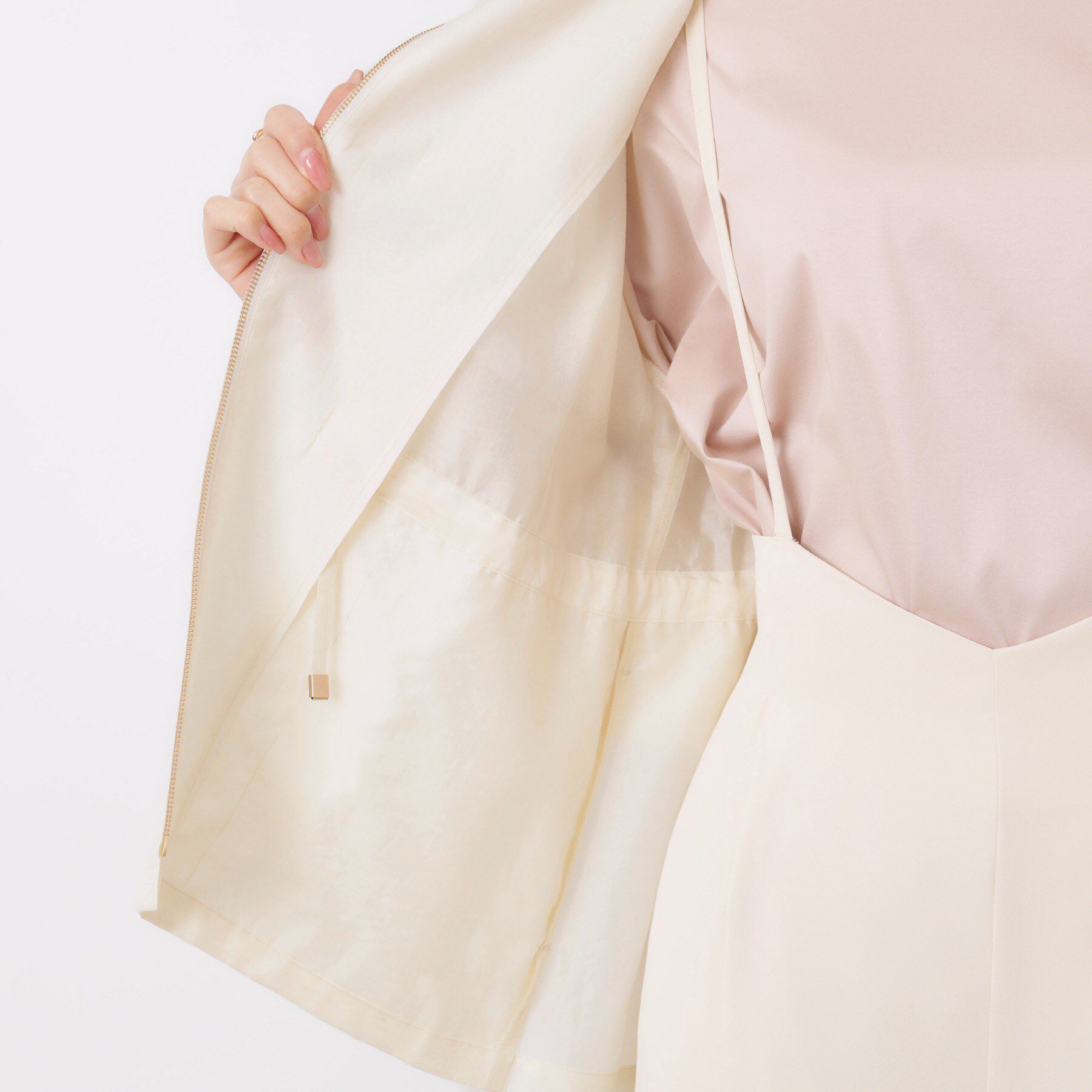 Couture broach「【オシャレな透け感・ペプラム】愛されシアーマンパ」|ブルゾン・スタジャン|