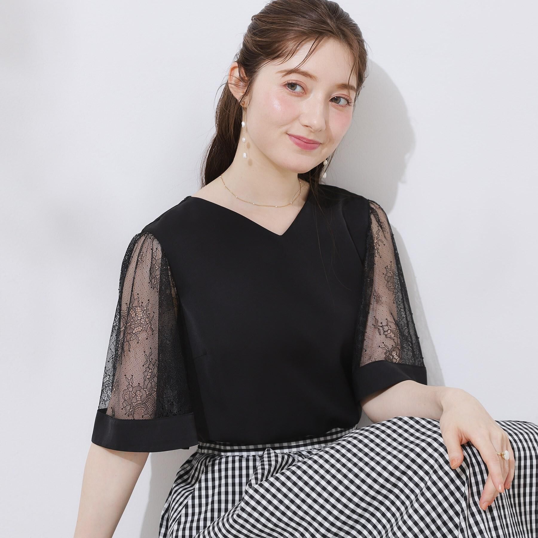 Couture broach「【マシンウォッシャブル・シアー・細見え】Vネック袖レースフレアブラウス」|シャツ・ブラウス|ブラック(019)