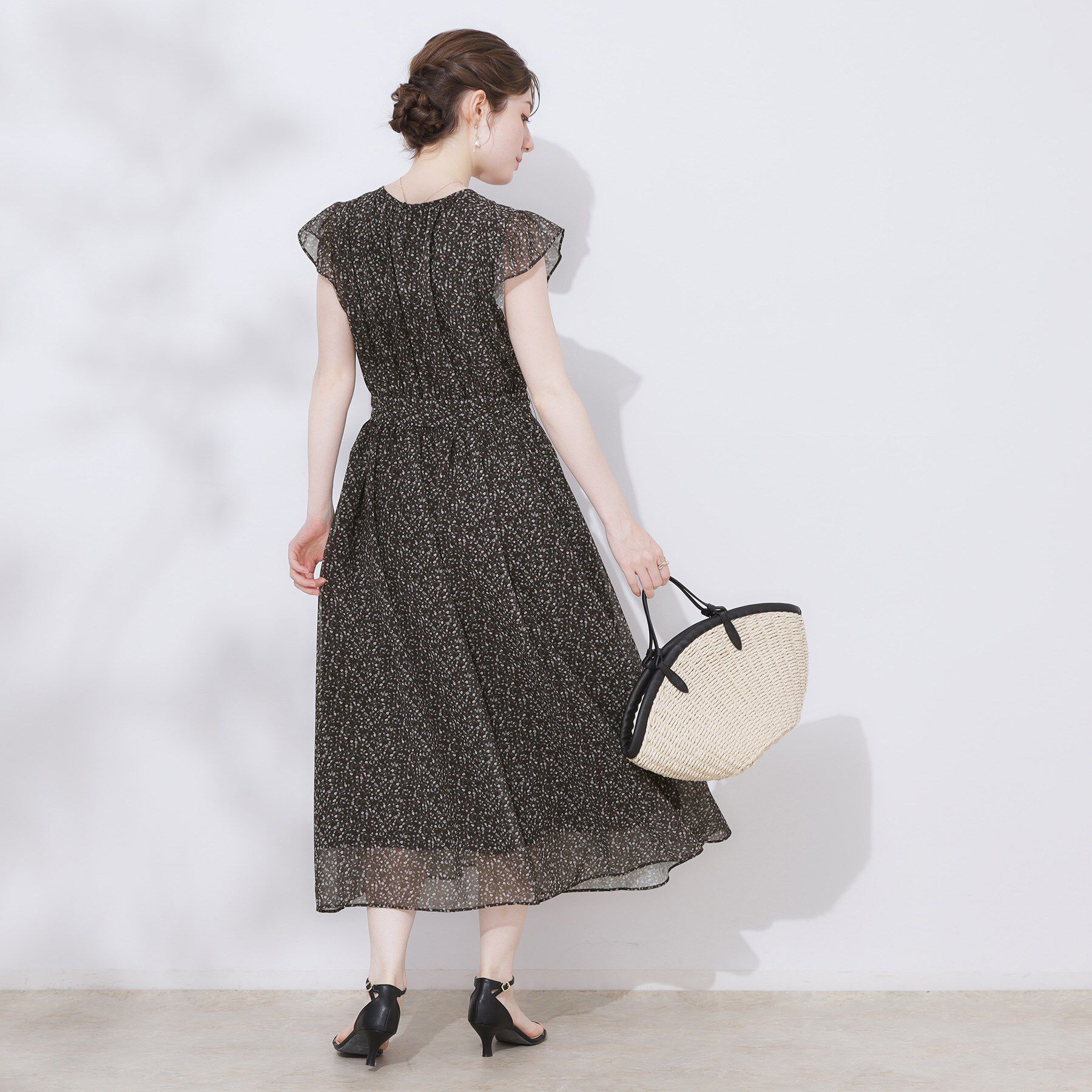 Couture broach「【一枚で着映える・楽ちん・ドライタッチ】フリルスリーブワンピース」|ワンピース|