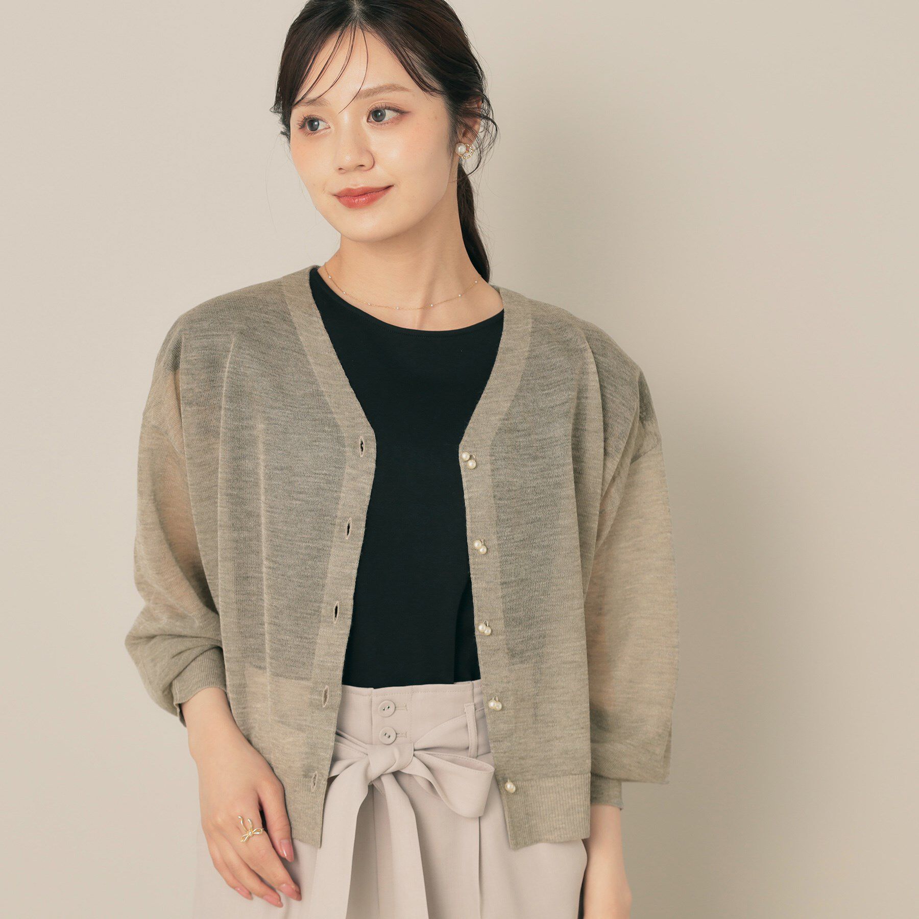 Couture broach「【秋カラー・オシャレな透け感】ダブルパール調シアーカーディガン」|カーディガン|