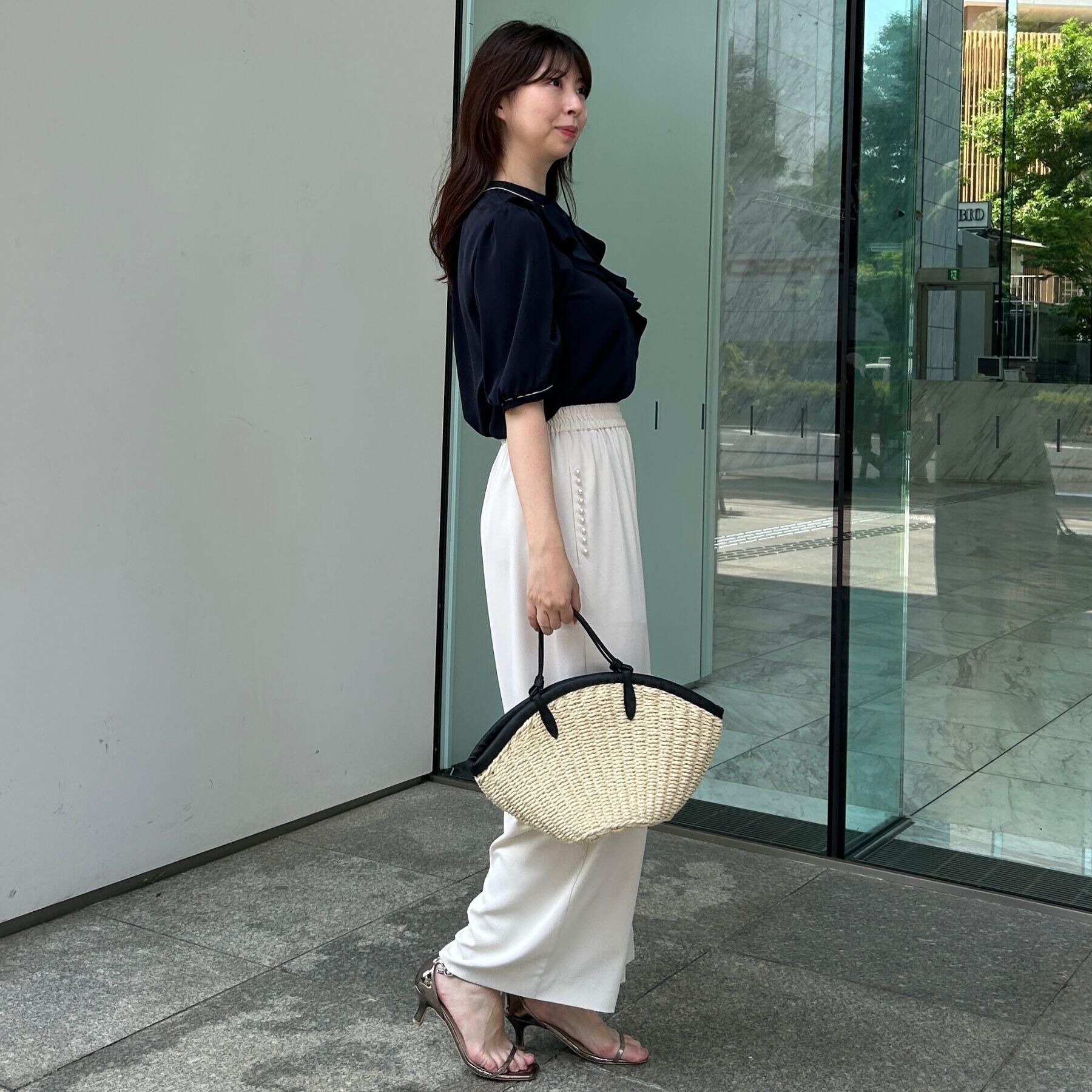 Couture broach「【華やか・5分袖・通勤】配色フリルタイブラウス」|シャツ・ブラウス|