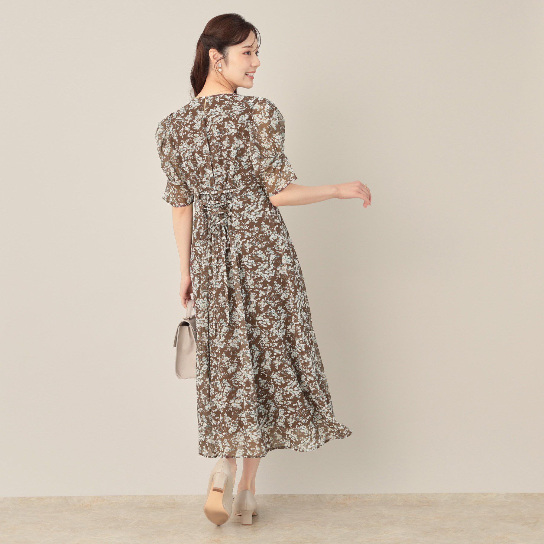 Couture broach「【一枚で着映える・通勤】Vネックフラワーワンピース」|ワンピース|