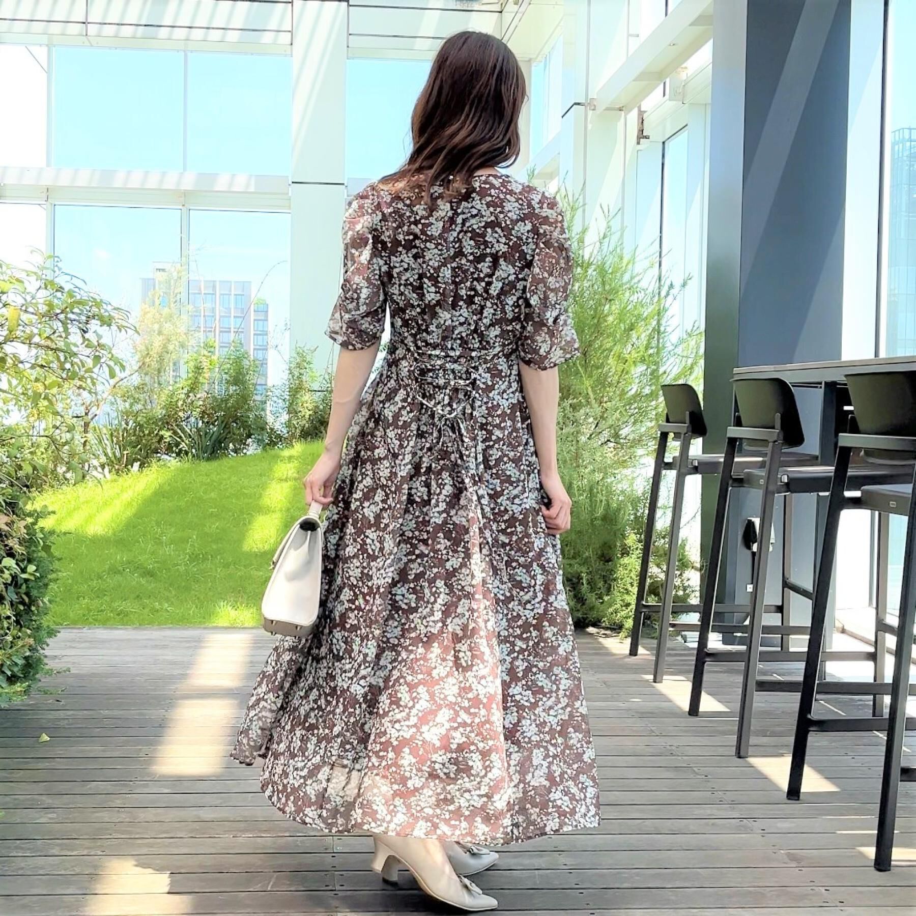 Couture broach「【一枚で着映える・通勤】Vネックフラワーワンピース」|ワンピース|