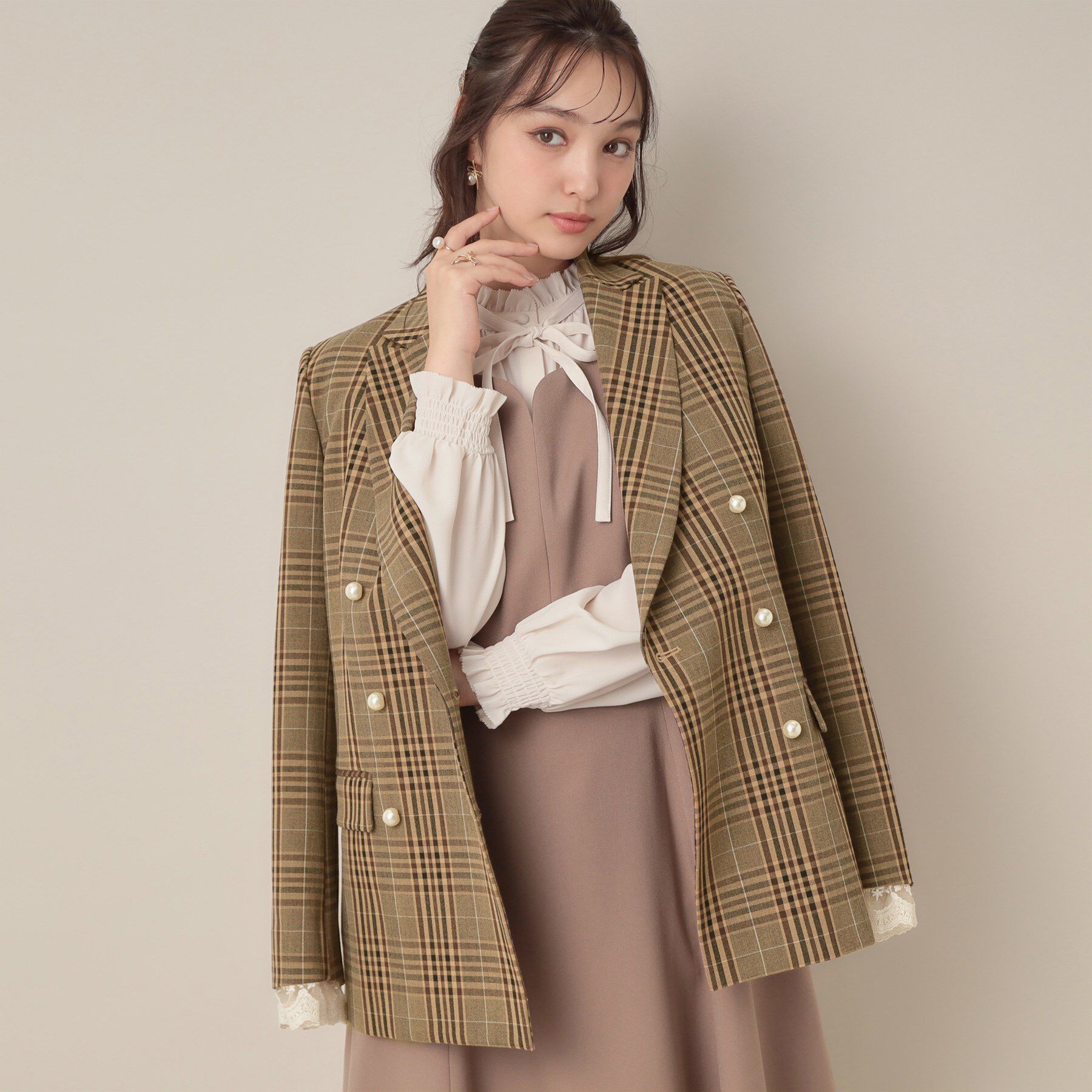 Couture broach「【高見え・きれいめ・通勤】レースカフス パール調釦テーラードジャケット」|テーラードジャケット|