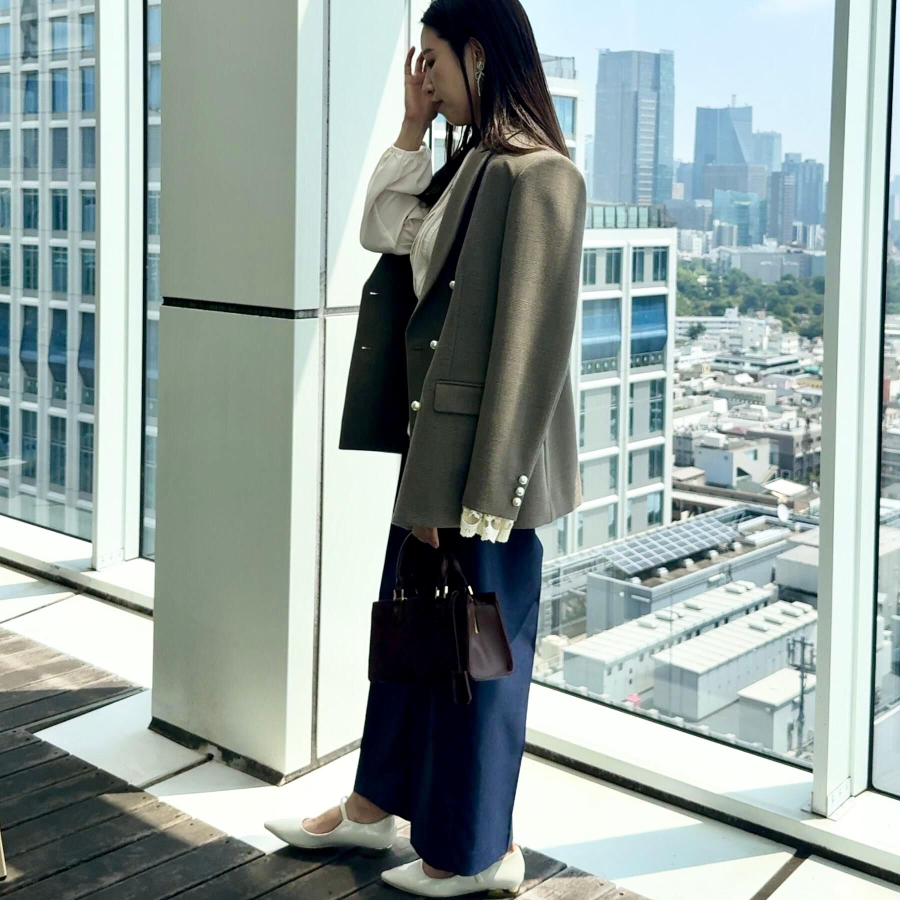 Couture broach「【高見え・きれいめ・通勤】レースカフス パール調釦テーラードジャケット」|テーラードジャケット|