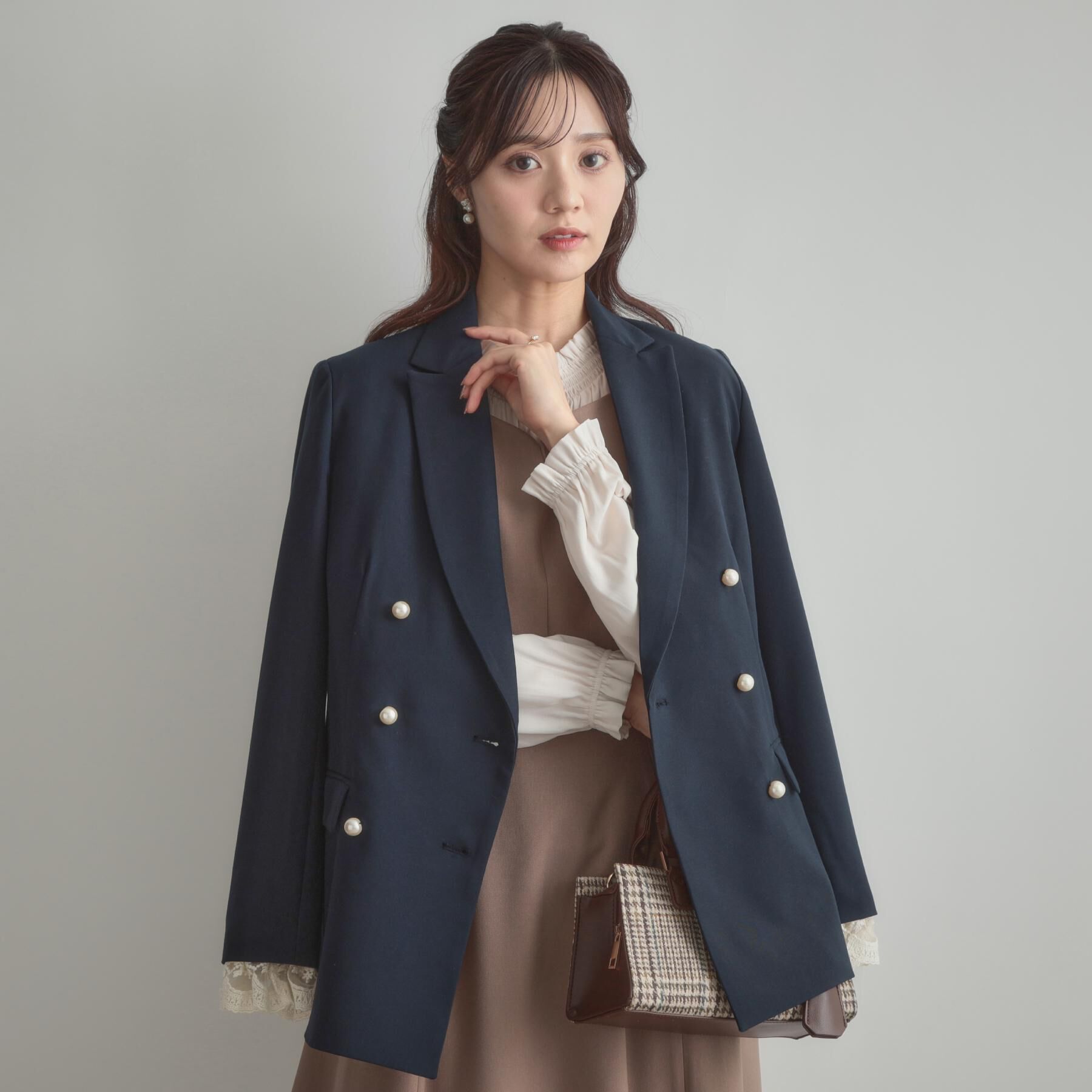 Couture broach「【高見え・きれいめ・通勤】レースカフス パール調釦テーラードジャケット」|テーラードジャケット|