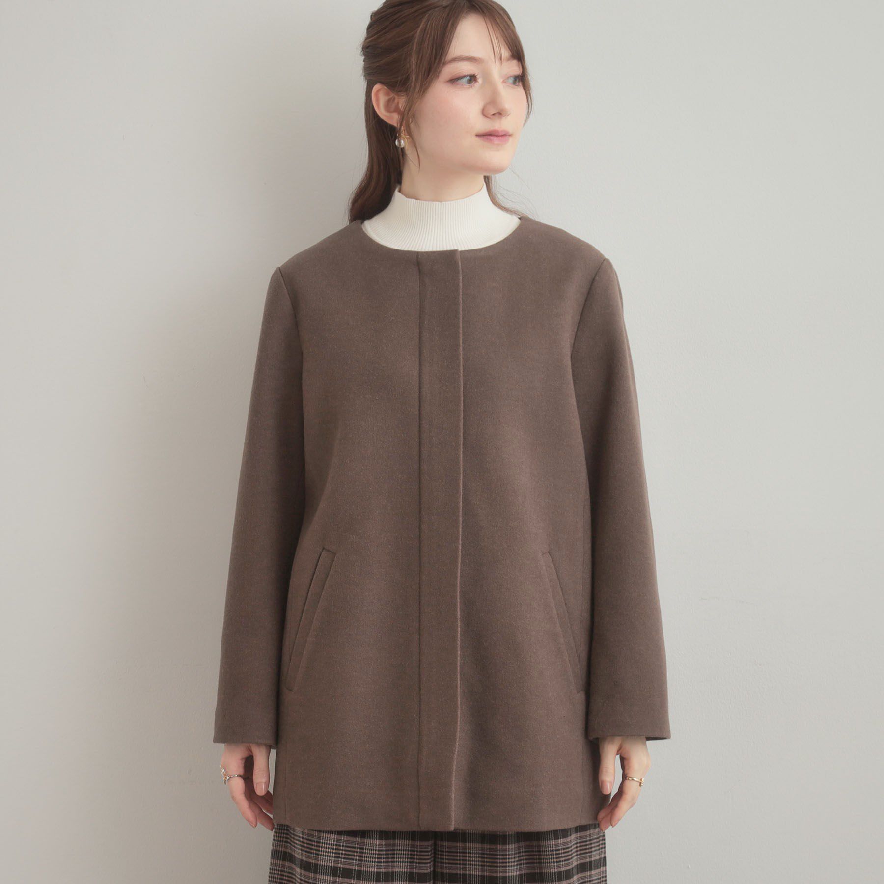 Couture broach「【大人可愛い・フード取り外し可能】フードフェイクファー ハーフ丈コート」|その他|