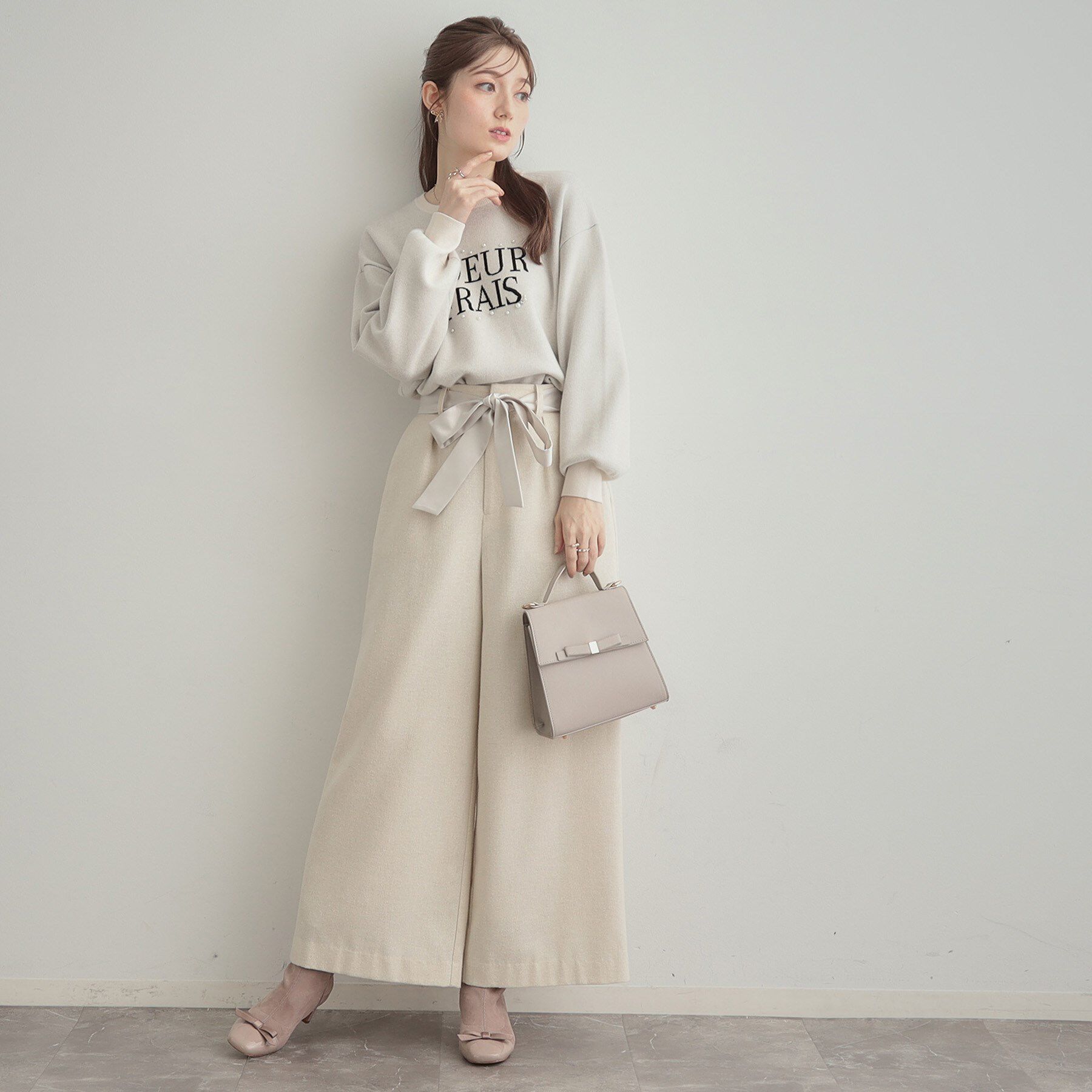 Couture broach「【パール調・ビジューデザイン】華やかロゴニット」|ニット・セーター|