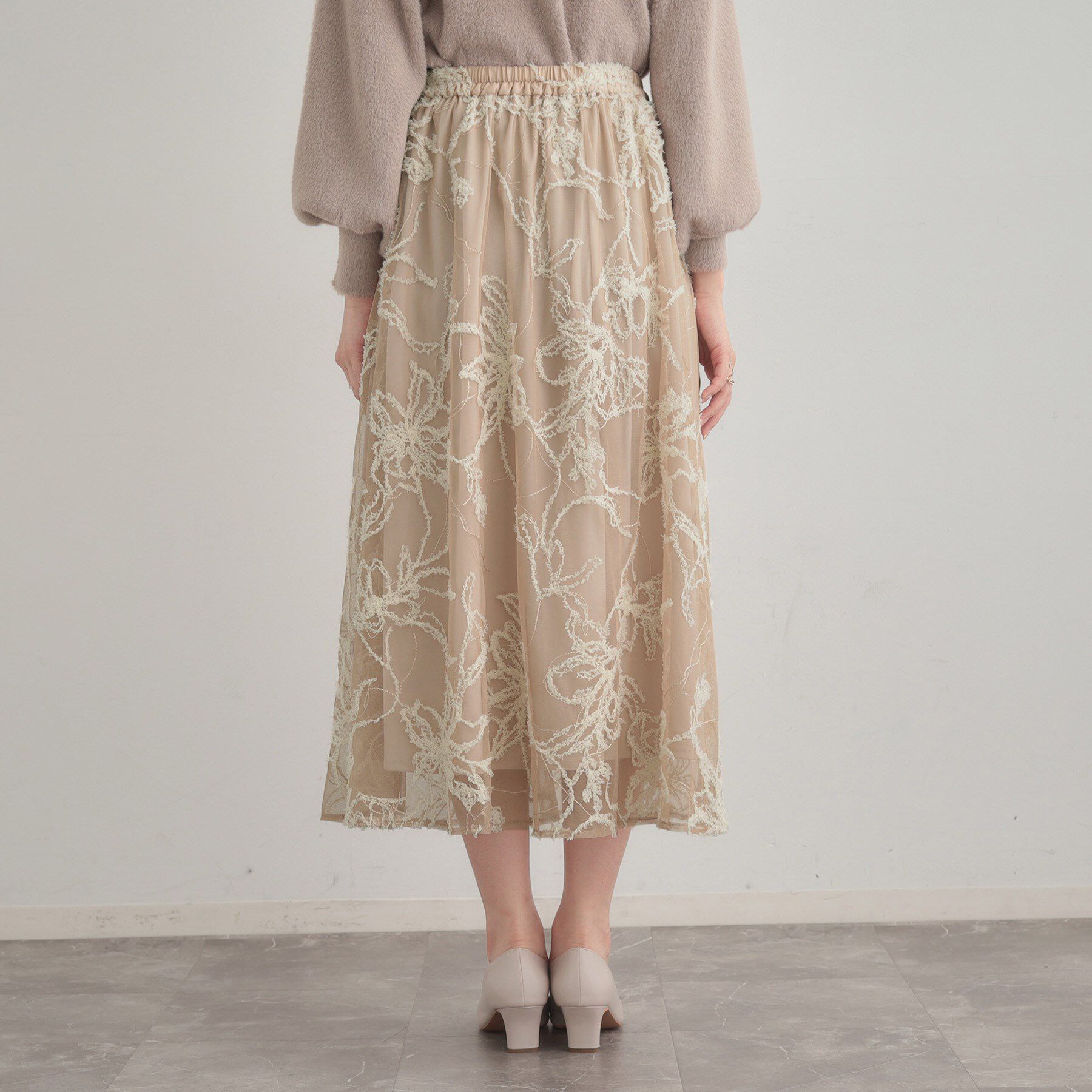 Couture broach「【ハレの日・通勤】ラメ刺繍ブークレチュールスカート」|スカート|