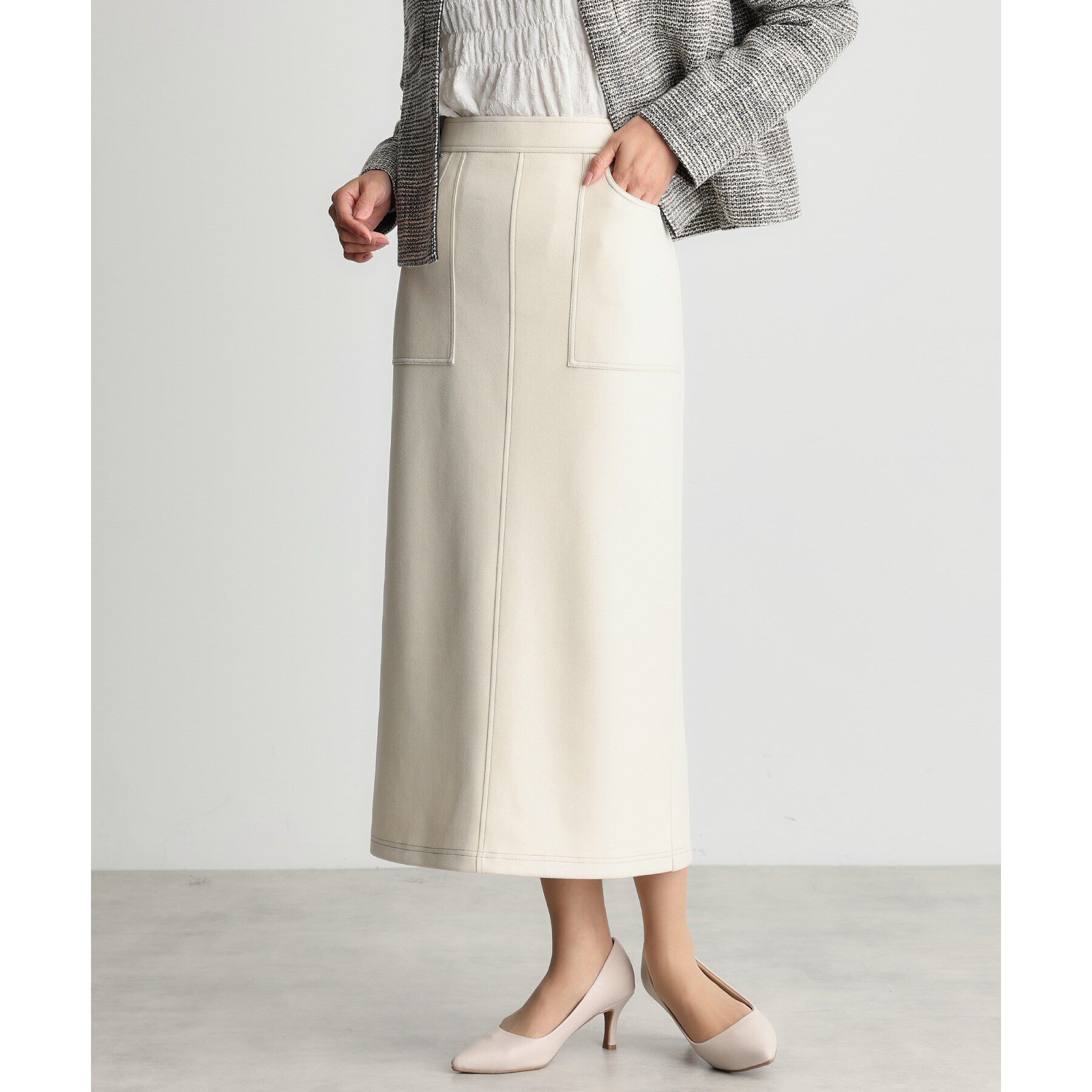 THE SHOP TK「【ONOFF活躍/セレモニー/通勤】レザー調タイトスカート/洗える」|スカート|オフホワイト(003