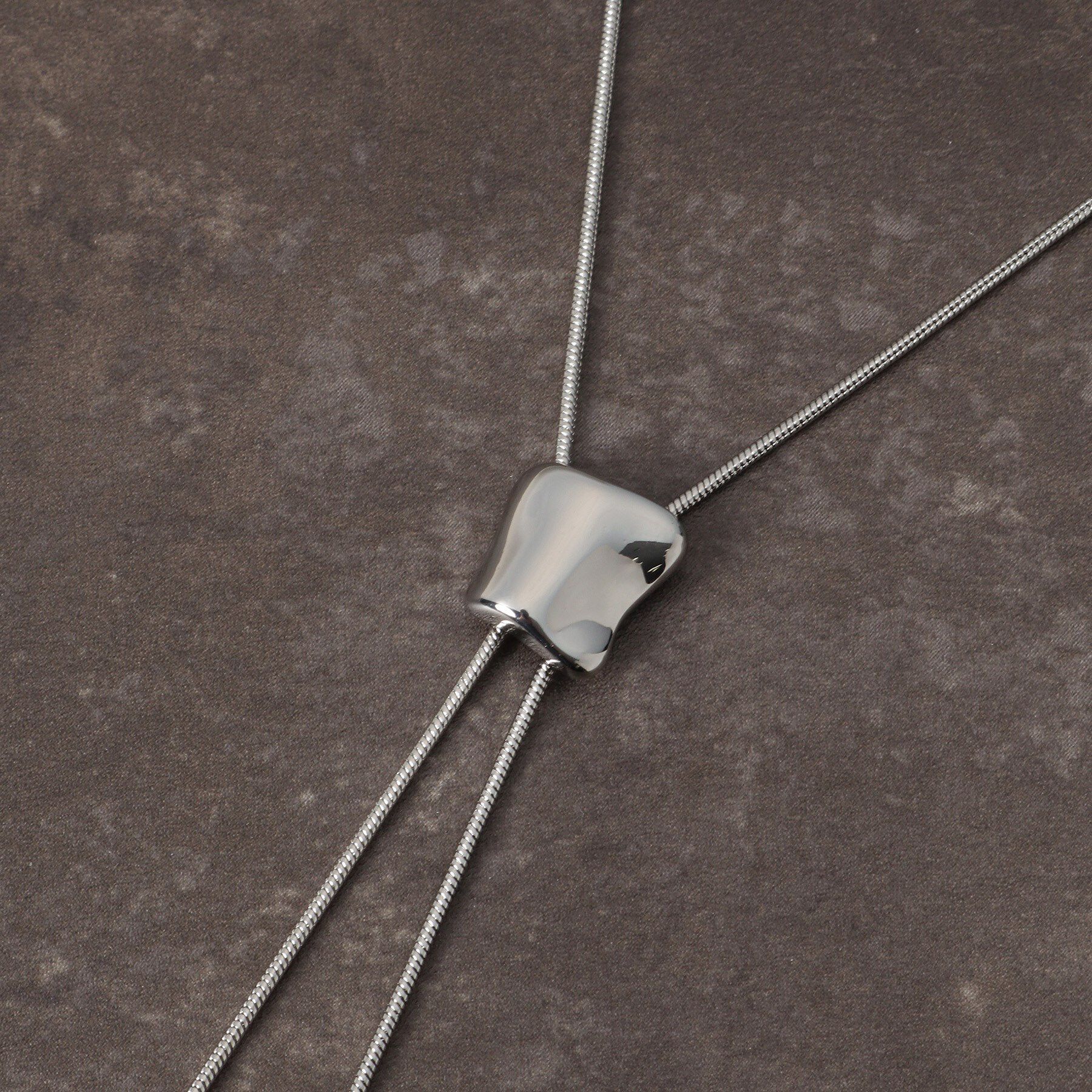 THE SHOP TK「ドロップ ループ タイイング ネックレス【ユニセックス】」|ネックレス|