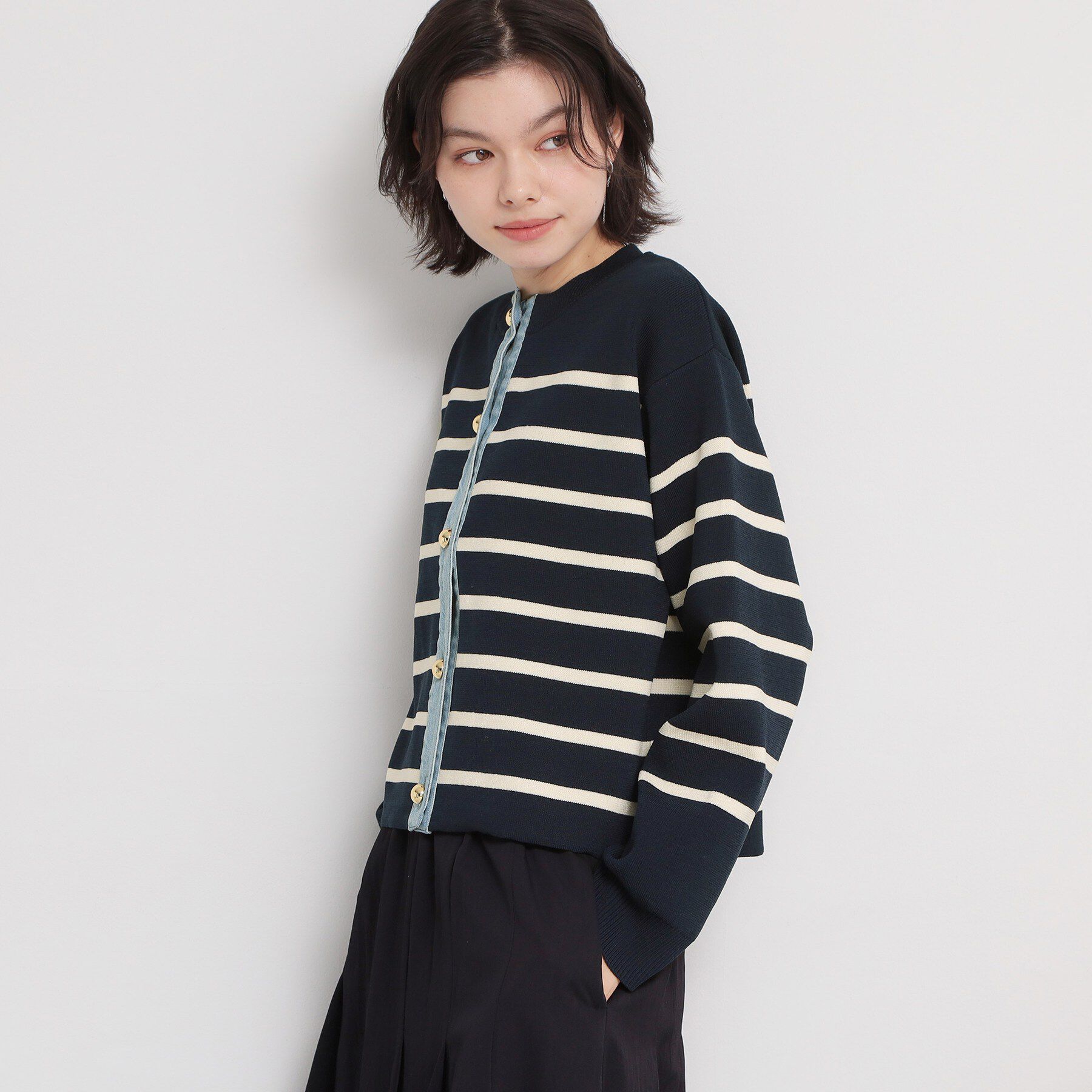 THE SHOP TK「【羽織るだけでこなれ感を演出】デニム切替カーディガン」|カーディガン|