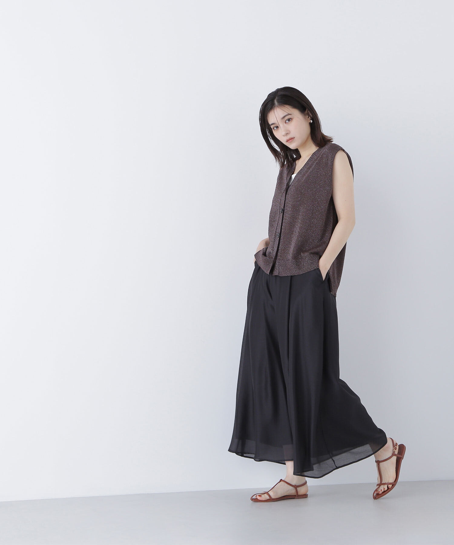  「スパークVネックニットベスト」|ニット・セーター|