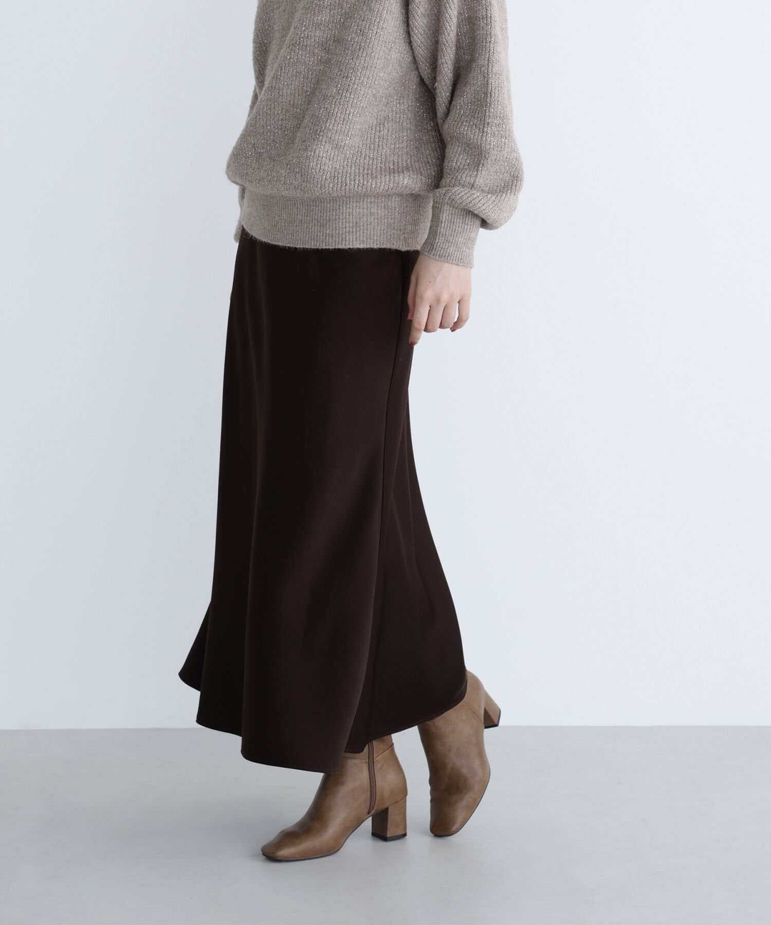  「バイアスサテンナロースカート」|スカート|ダークブラウ 1
