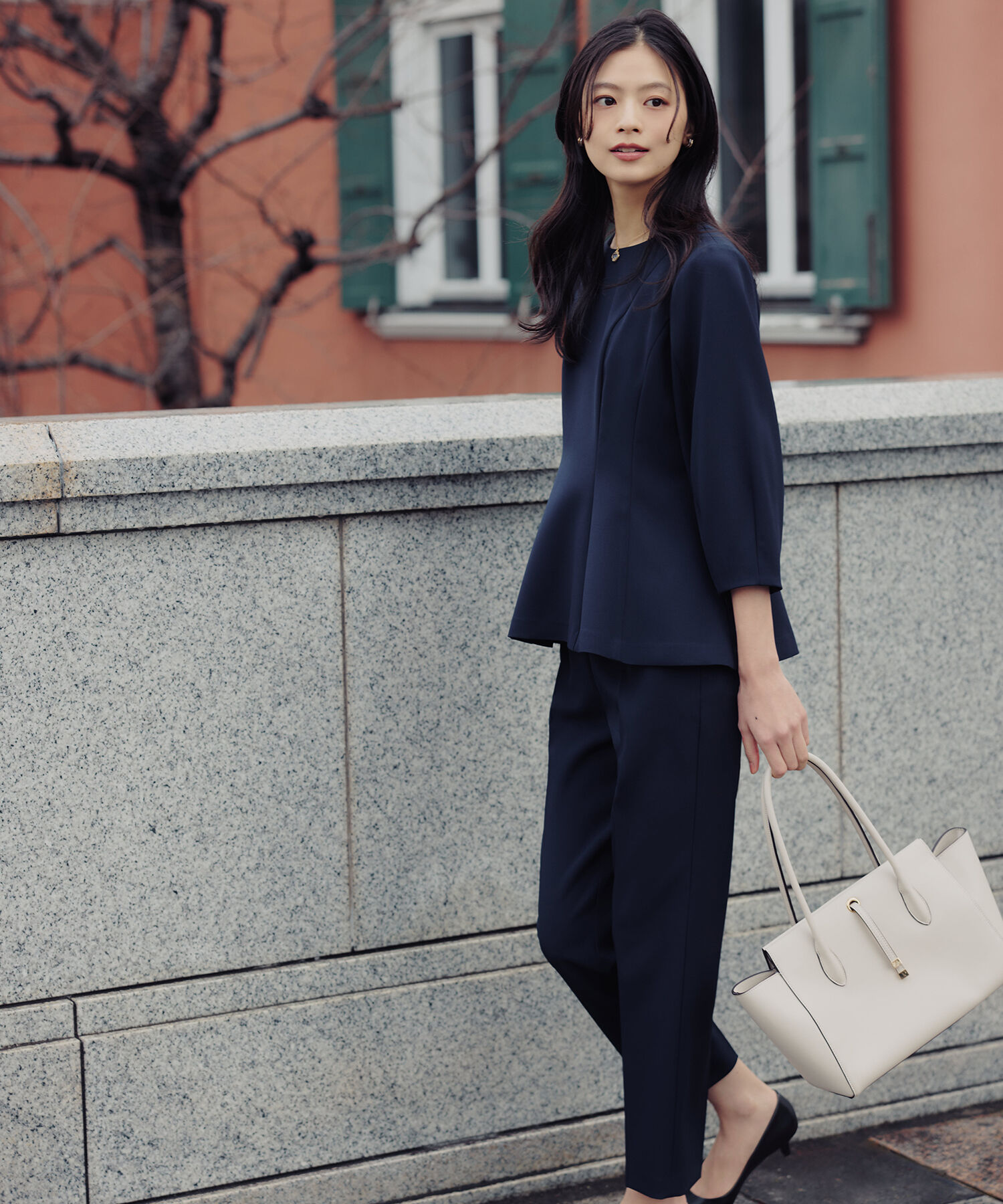  「フォルムペプラムセットアップ」|ワンピース|ネイビー