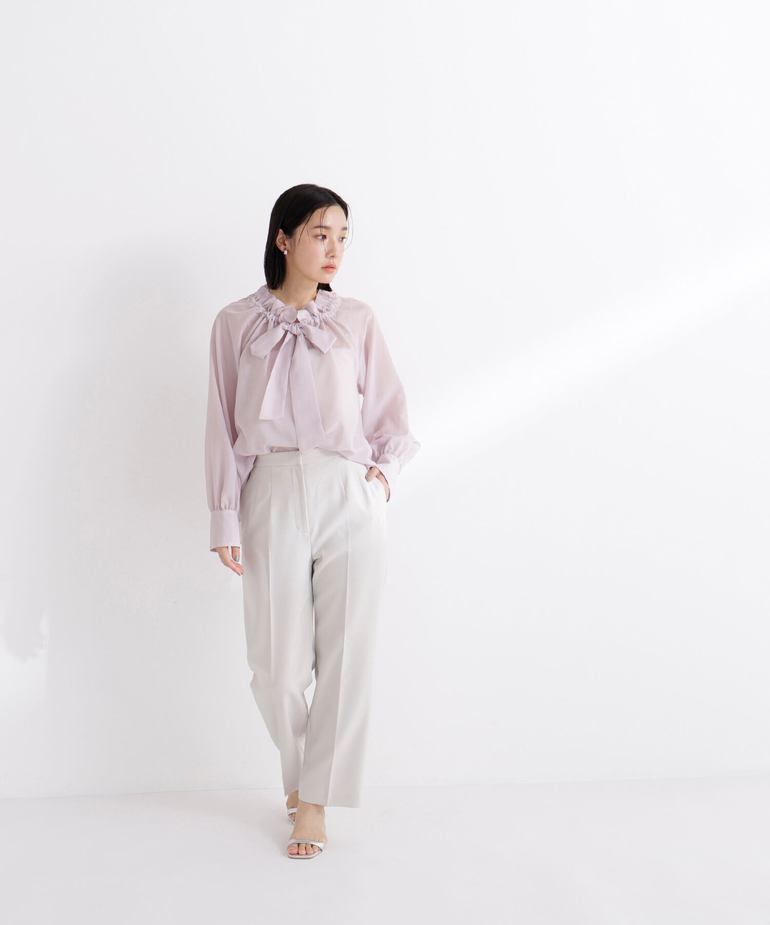  「スタイルアップストレートパンツ」|その他|エクリュ1