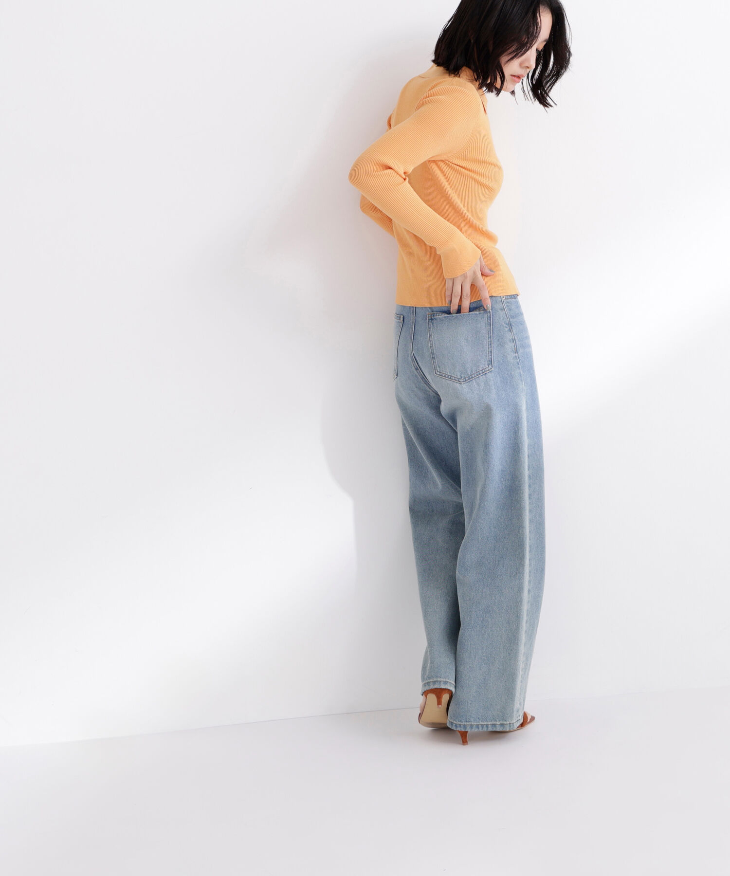  「襟付Vネックリブニット」|ニット・セーター|