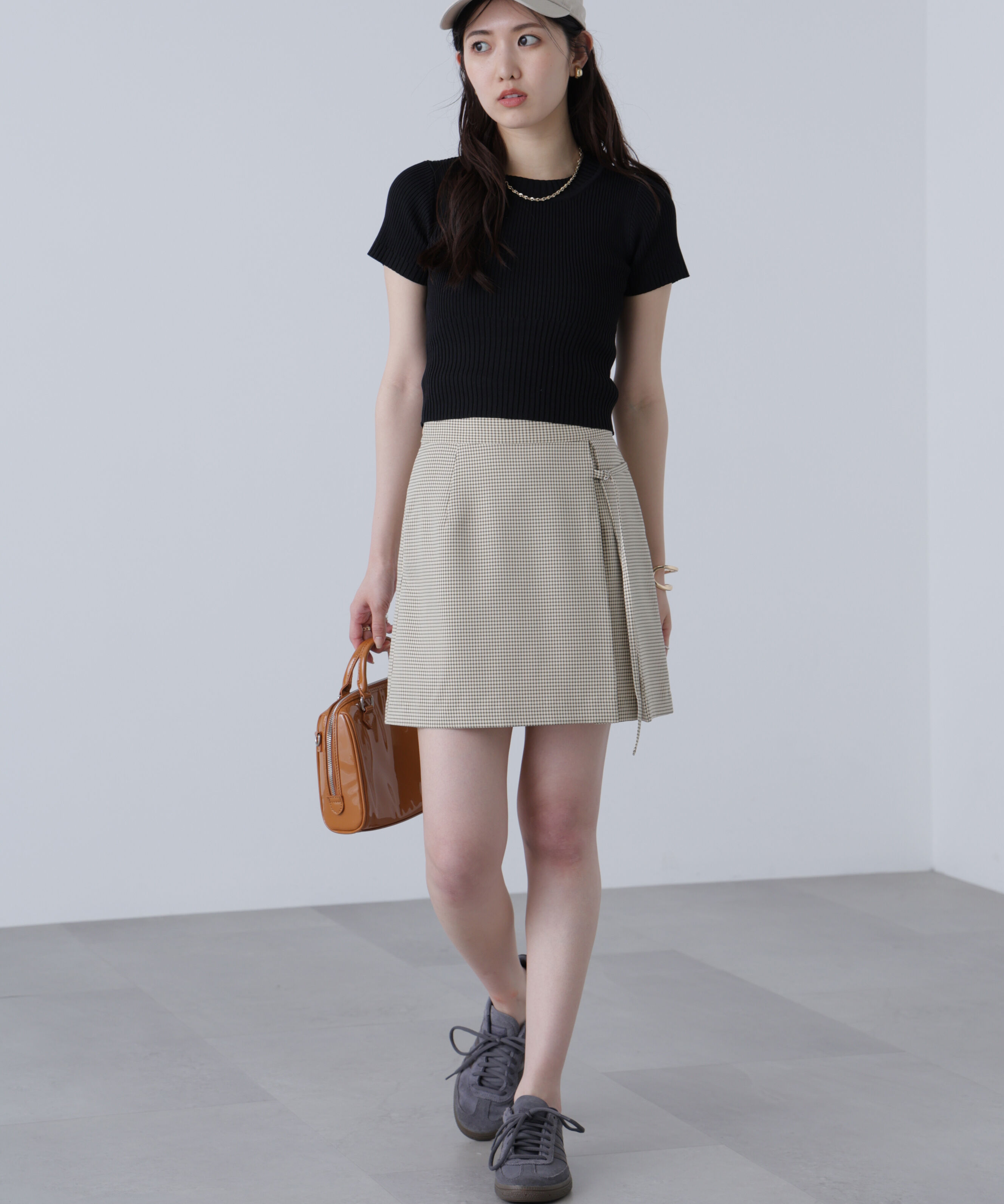  「ショート丈クルーネックリブニット」|ニット・セーター|