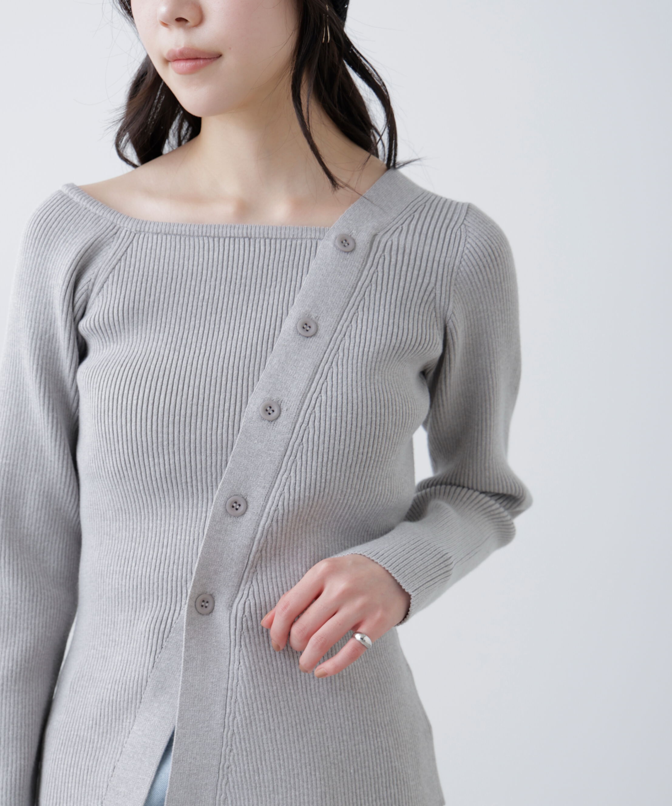  「アシメボタンリブニット」|ニット・セーター|