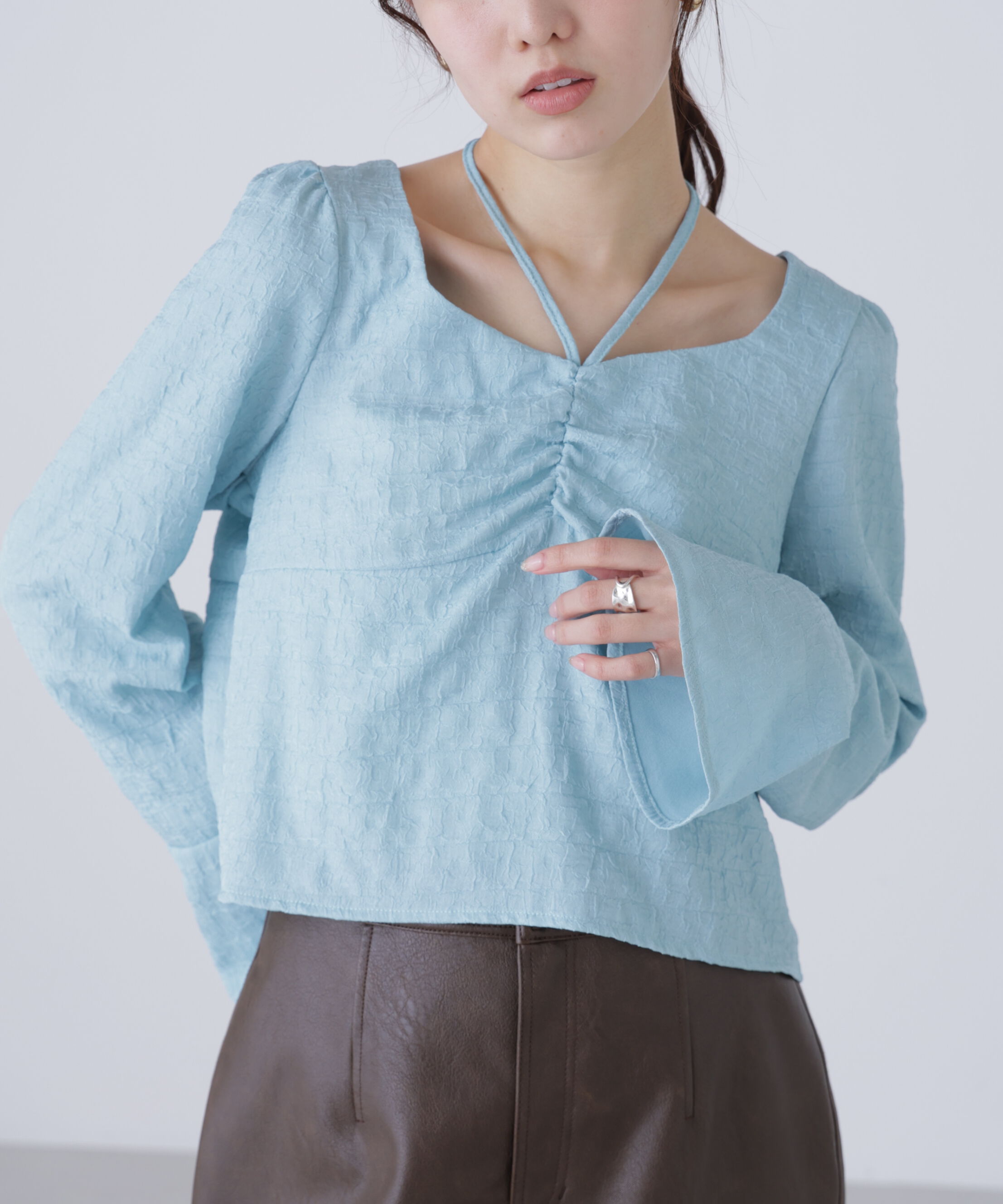  「フロントギャザーネックリボン付きブラウス」|シャツ・ブラウス|ライトブルー