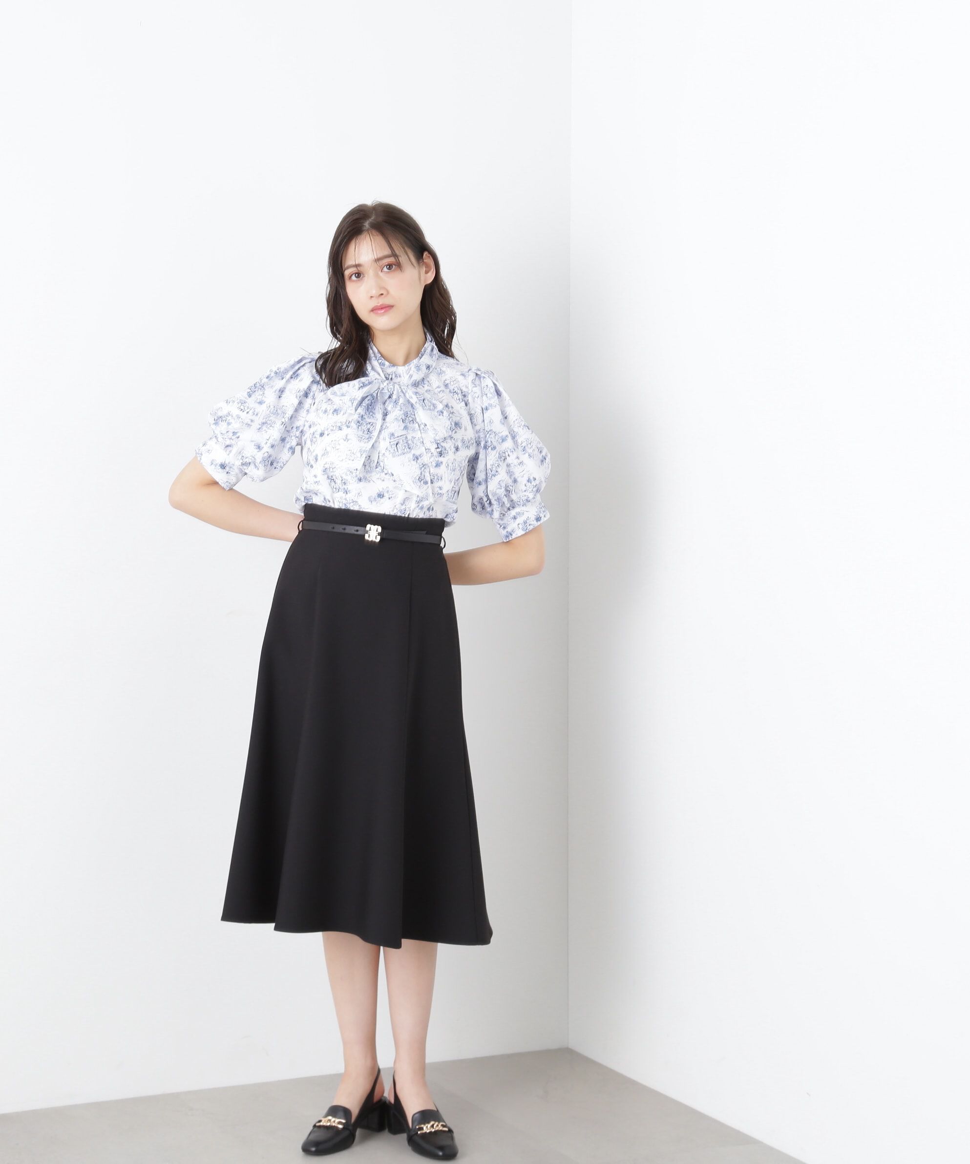  「ベルトツキセミフレアスカート」|スカート|
