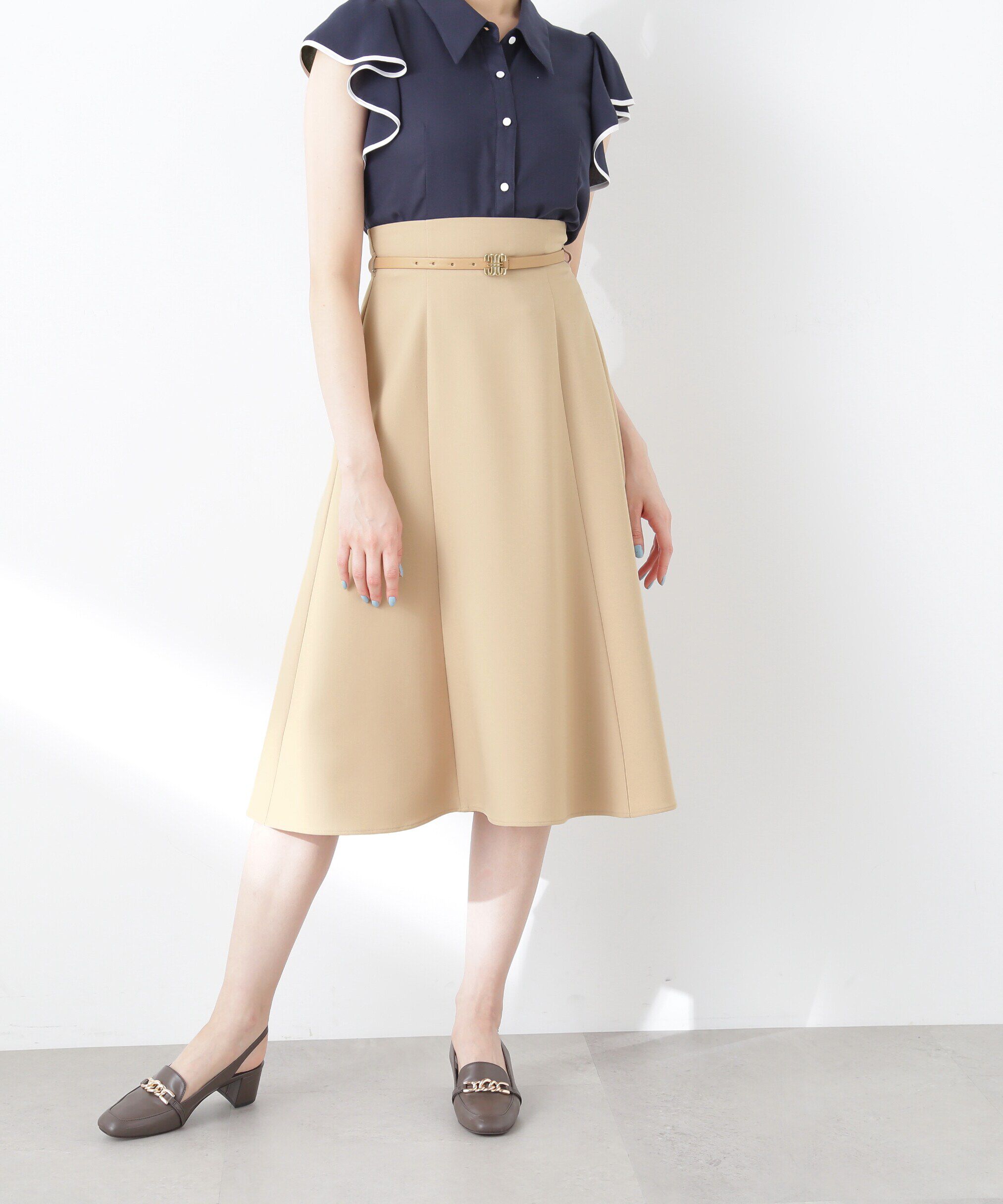  「ベルトツキセミフレアスカート」|スカート|