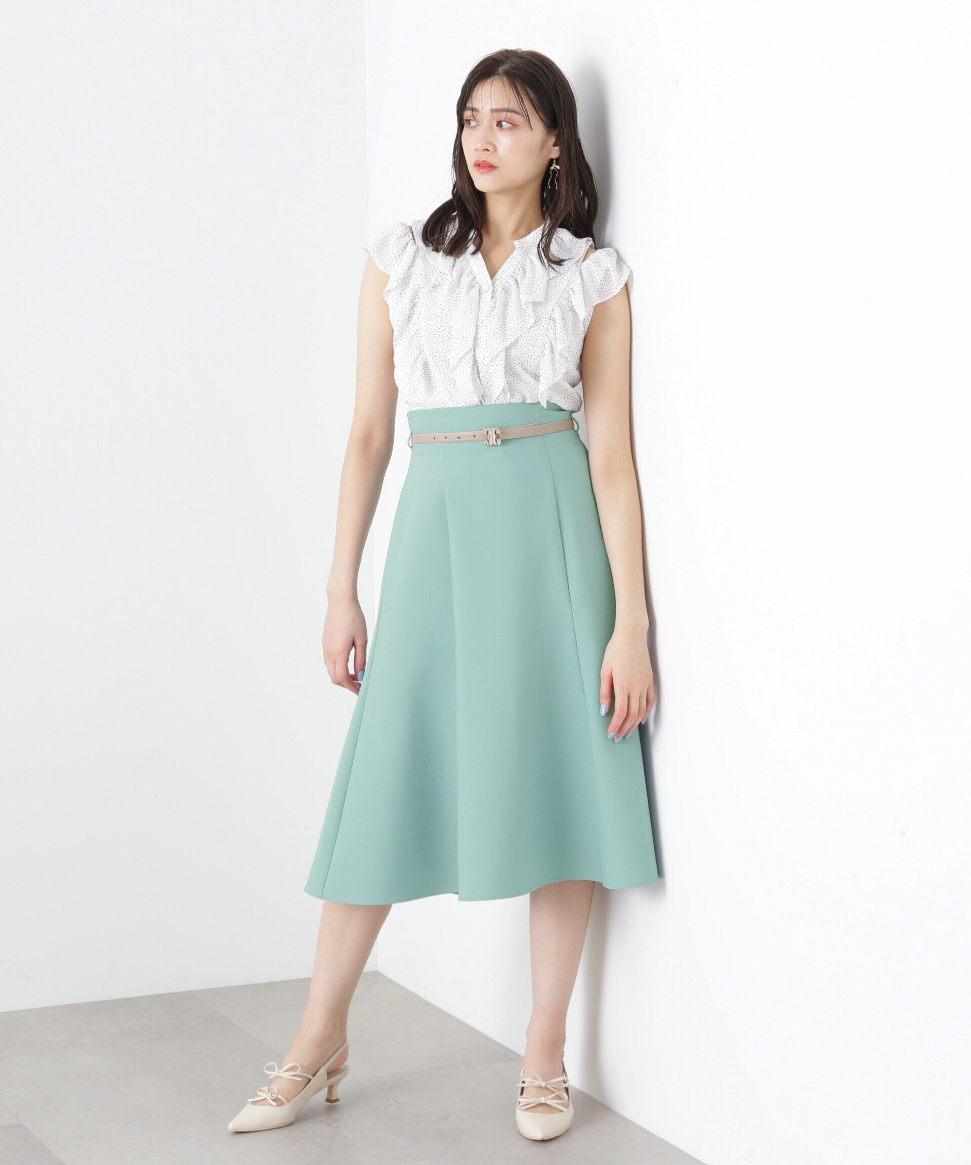  「ベルトツキセミフレアスカート」|スカート|