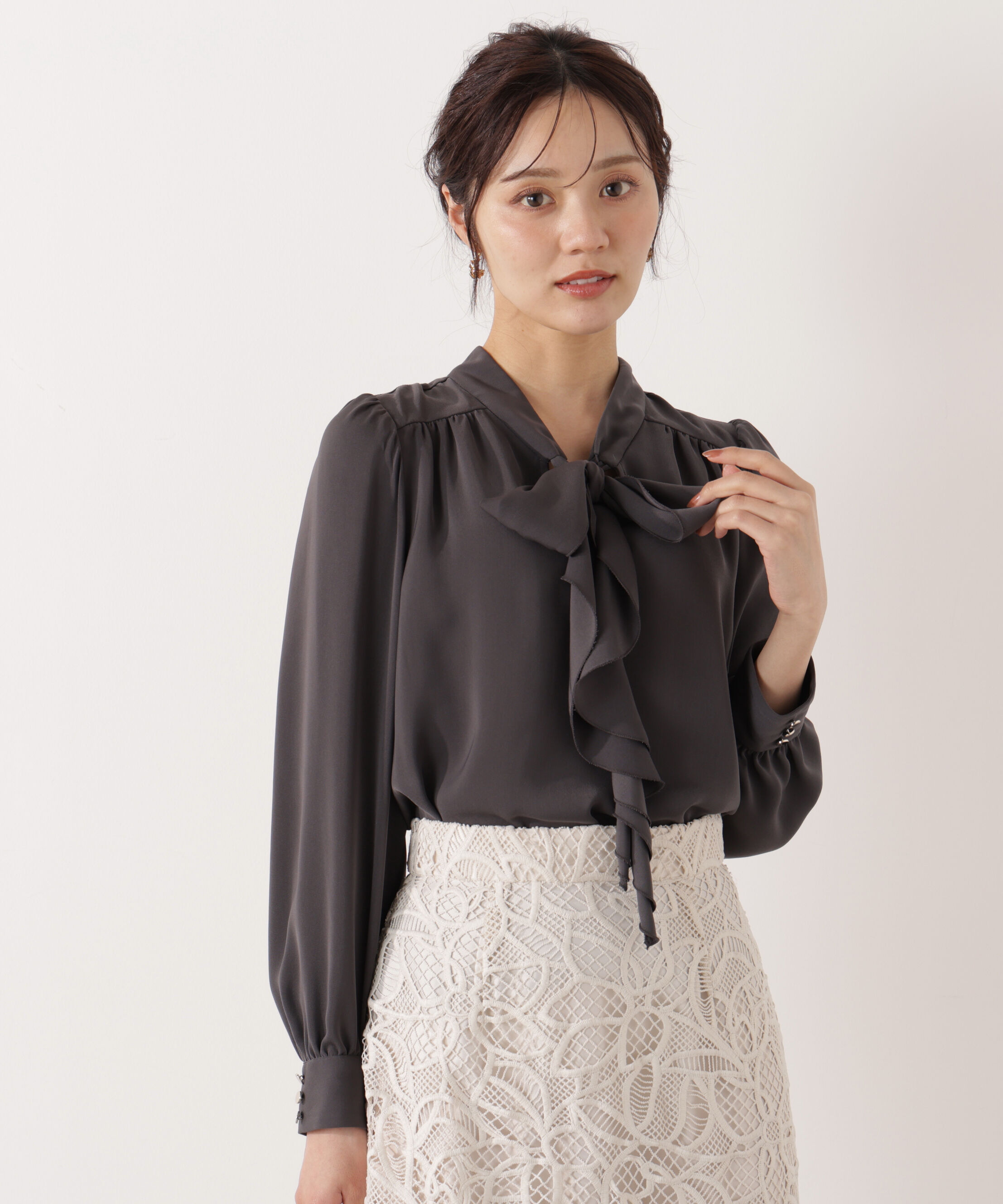 PROPORTION BODY DRESSING「ラッフルリボンブラウス　26SS」|シャツ・ブラウス|