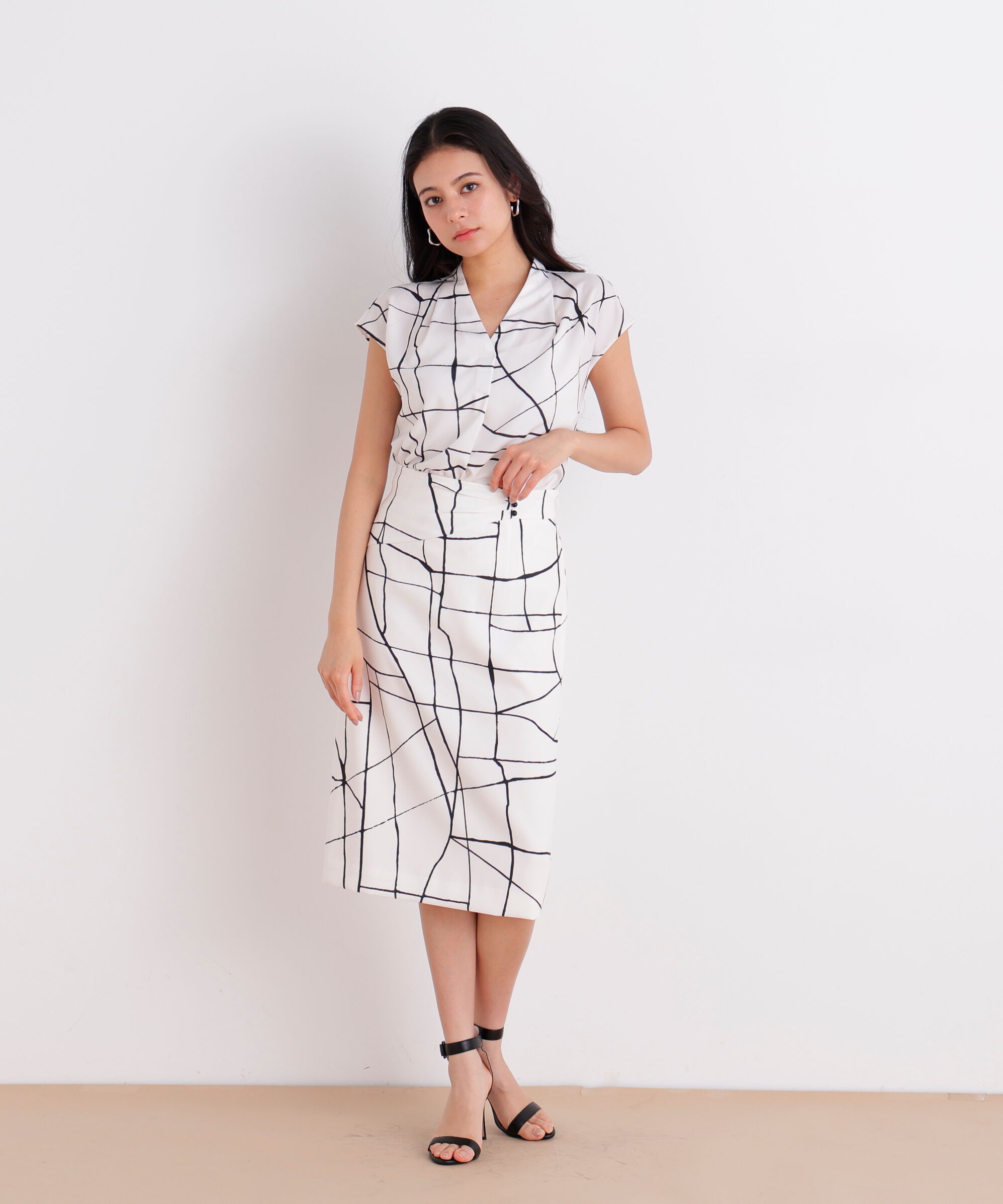  「ラインプリントタックスカート」|スカート|