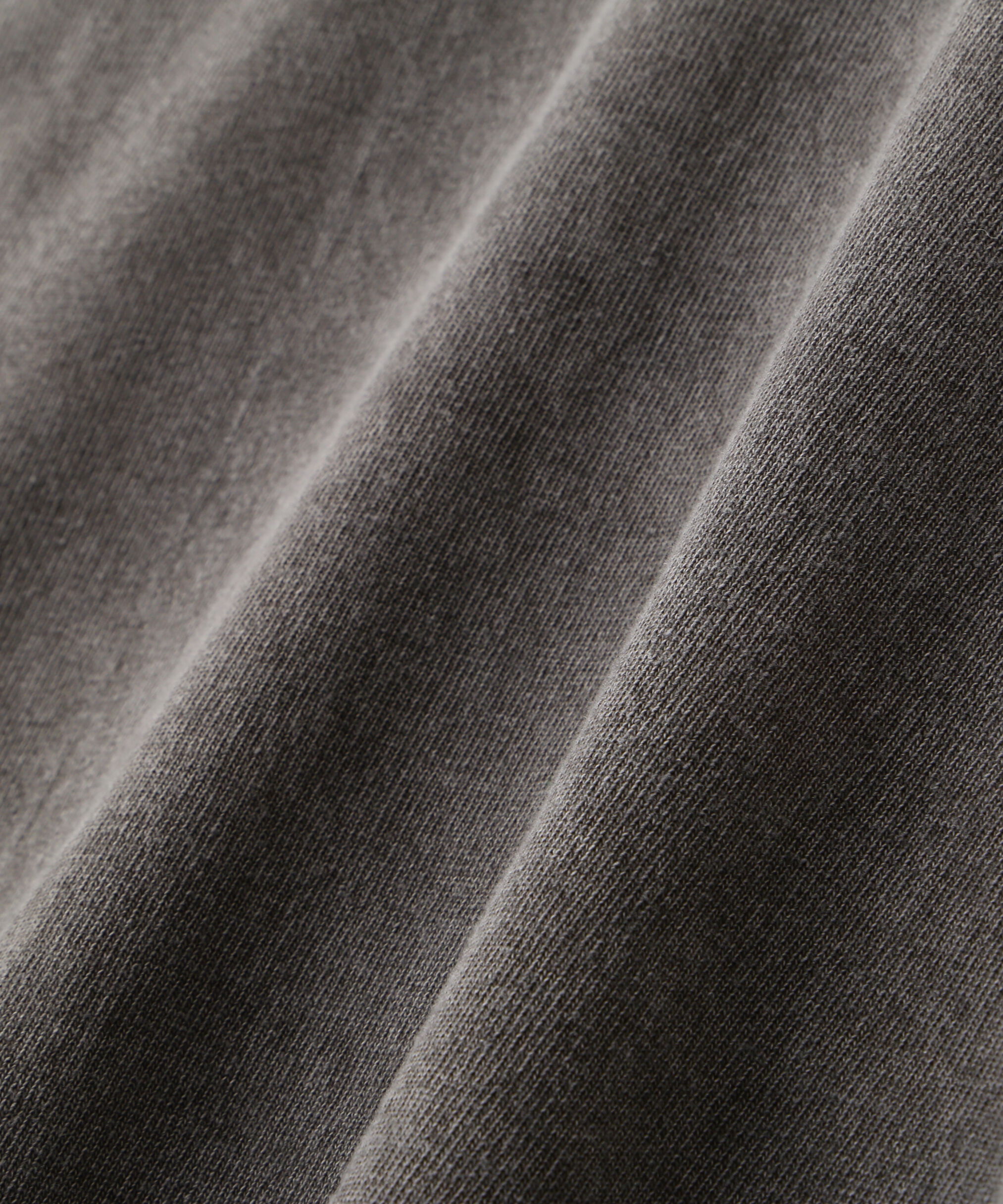 YLEVE 「YLEVE / OPEN END COTTON PIGMENT DYE PULL OVER」|Tシャツ・カットソー|