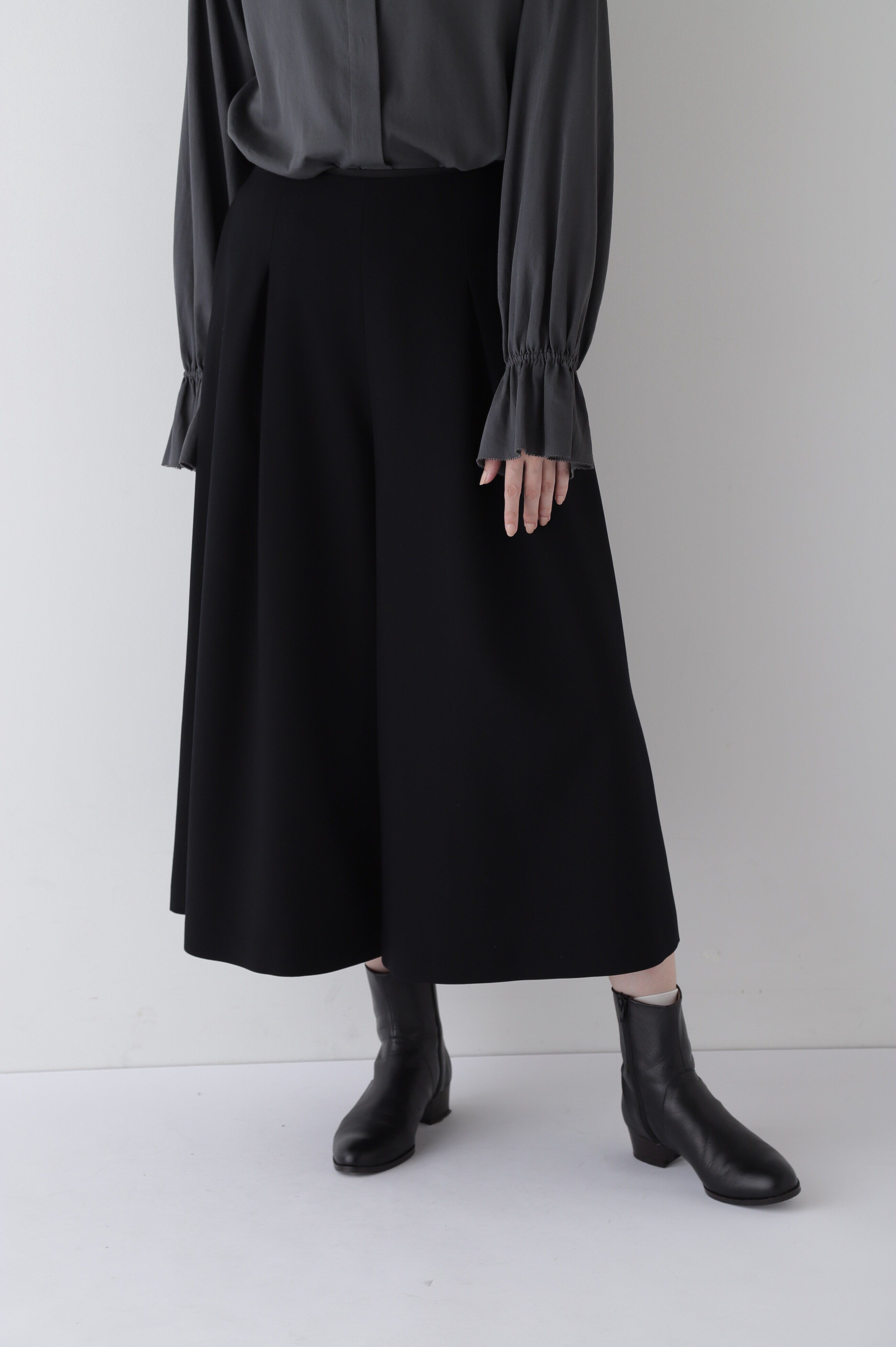  「◆タックフレアーシルエットスカーチョ」|スカート|ブラック