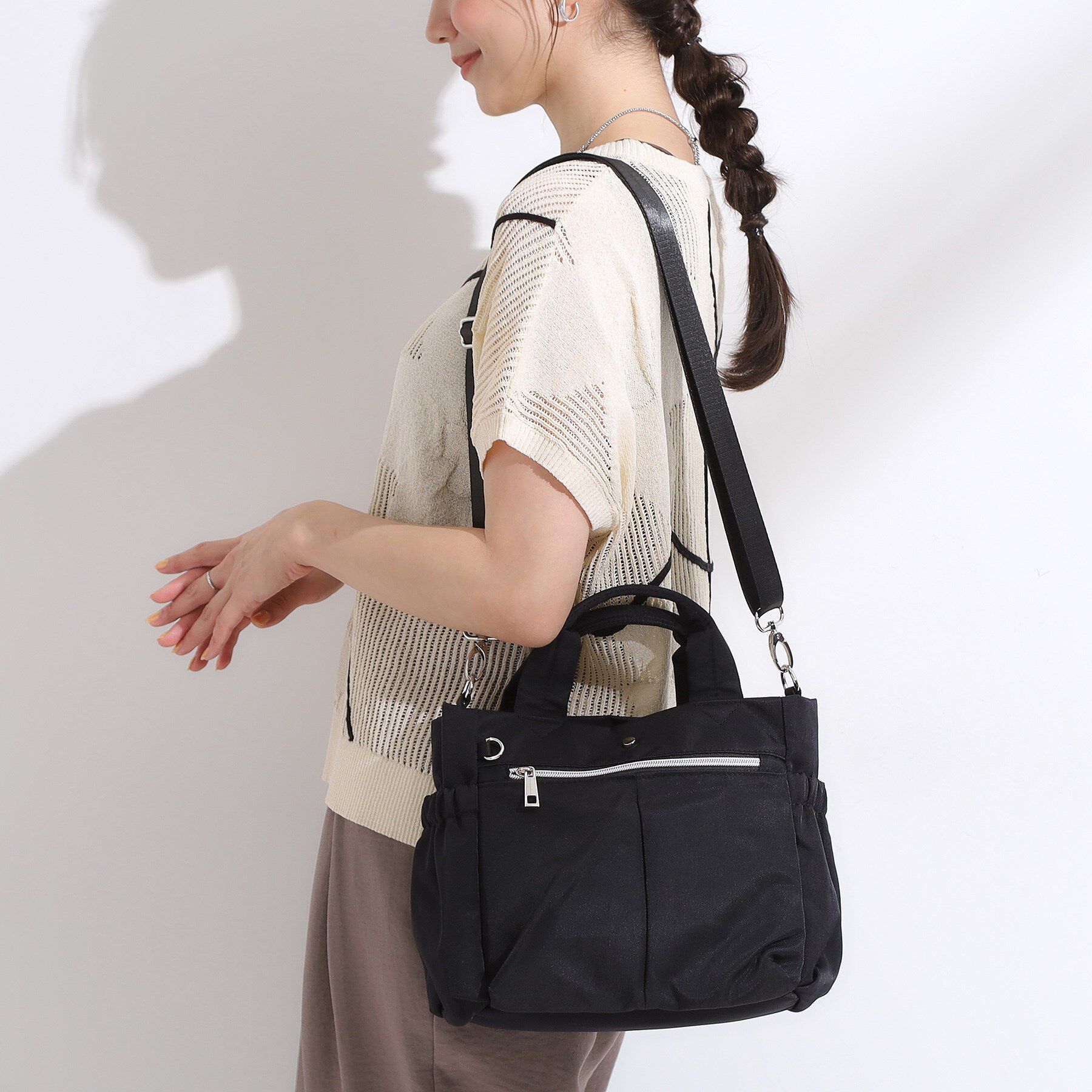 SHOO･LA･RUE「【撥水/2WAY】フロントポケット トートバッグ」|トートバッグ|ブラック(019)