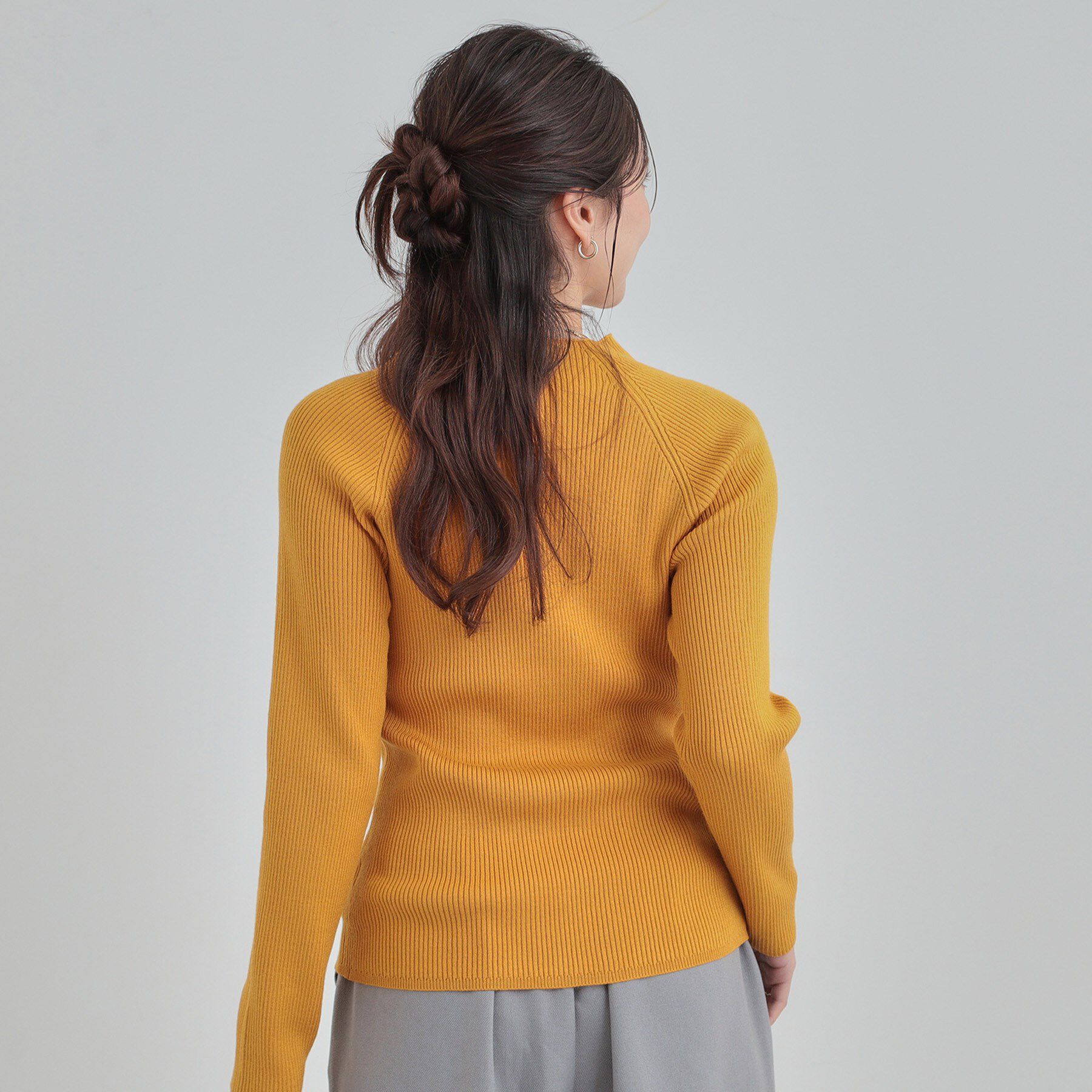 SHOO･LA･RUE「【絶妙なゆるピタ/洗濯機可】ちくちくしにくい リブハイネックやわらかニット」|ニット・セーター|