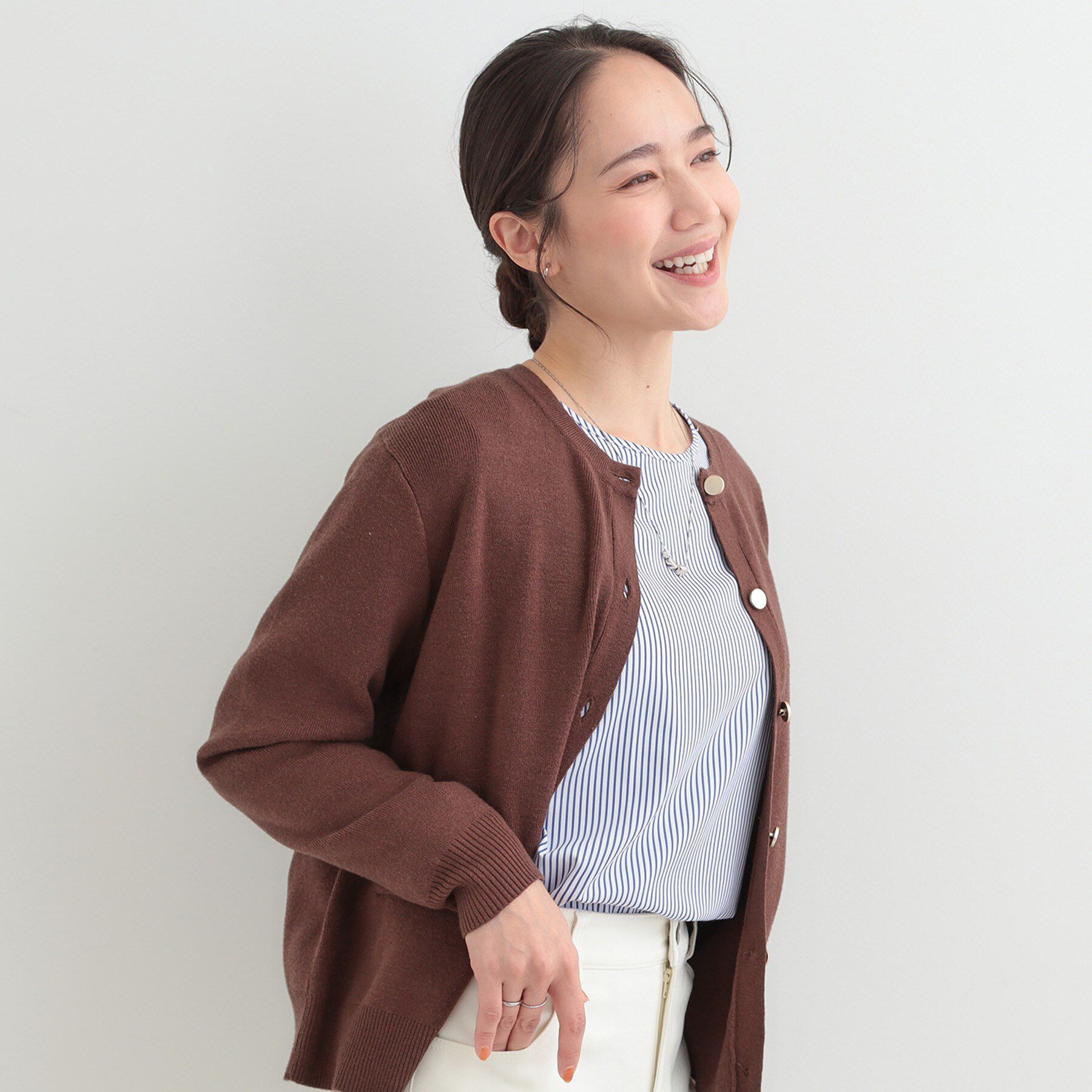 SHOO･LA･RUE「【洗濯機可/2点セット/S-LL】着回し自在 きれい見え ニットベスト＋ブラウス」|ニット・セーター|