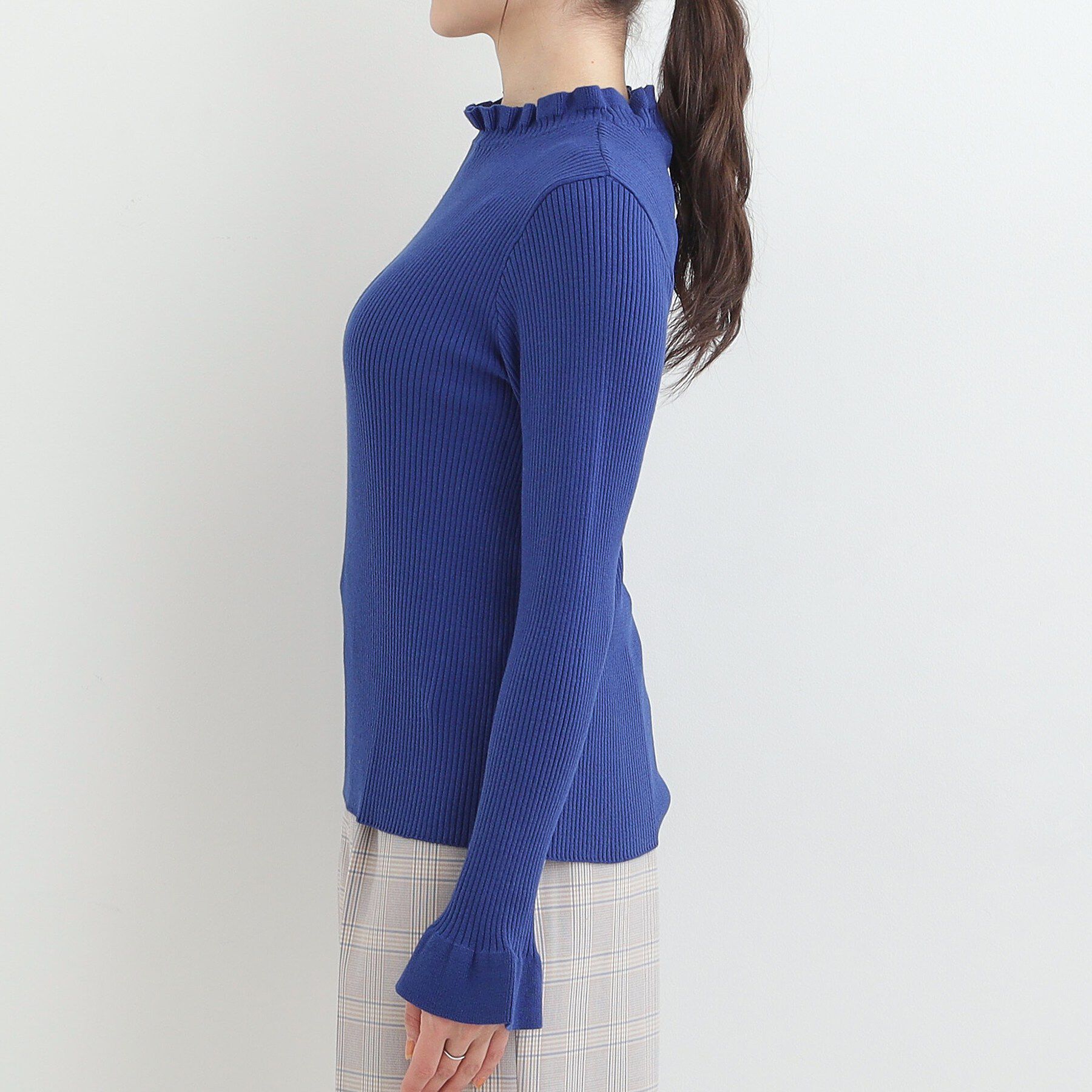 SHOO･LA･RUE「【洗濯機可/S-LL】メリハリフリルですっきり見える やわらかリブニット」|ニット・セーター|