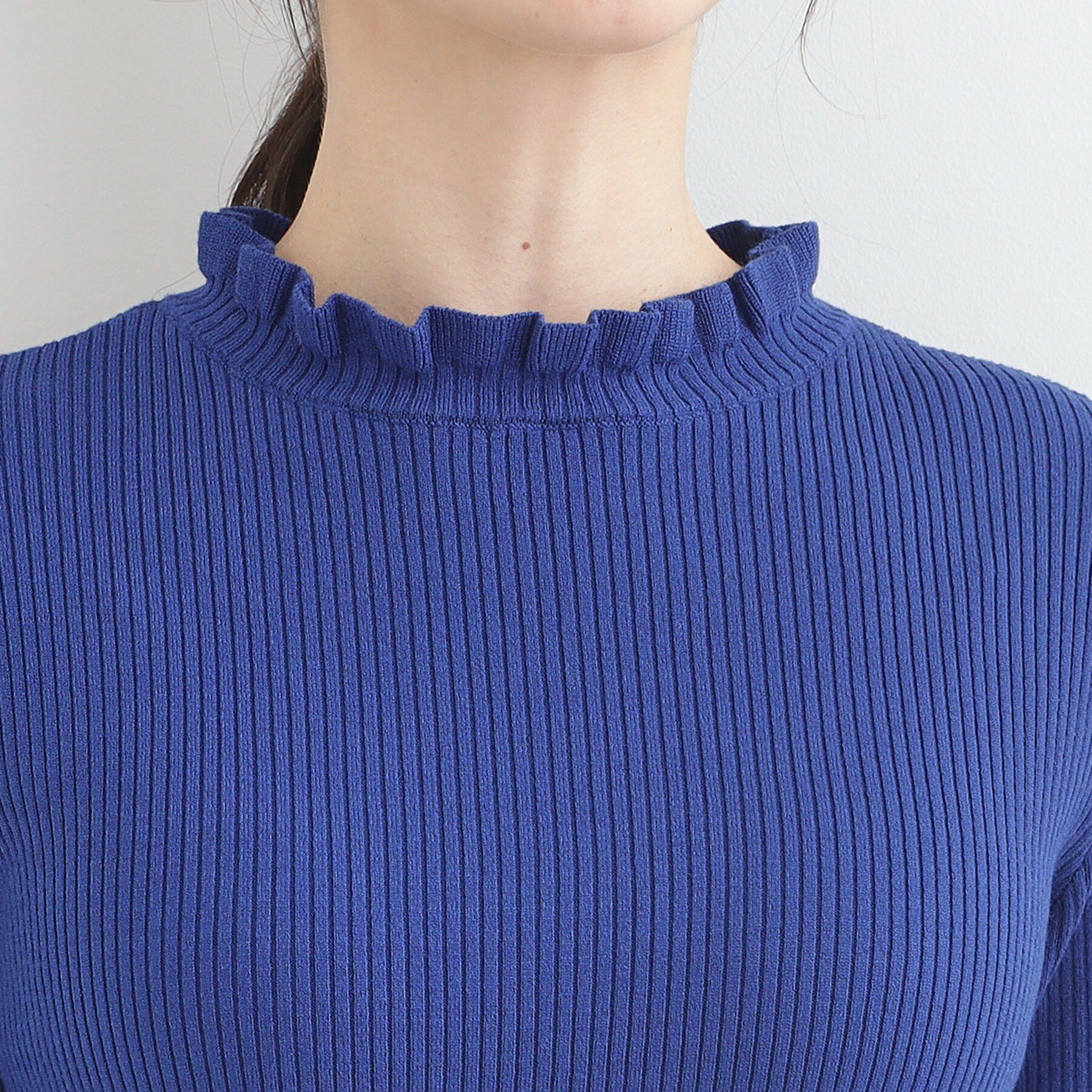 SHOO･LA･RUE「【洗濯機可/S-LL】メリハリフリルですっきり見える やわらかリブニット」|ニット・セーター|