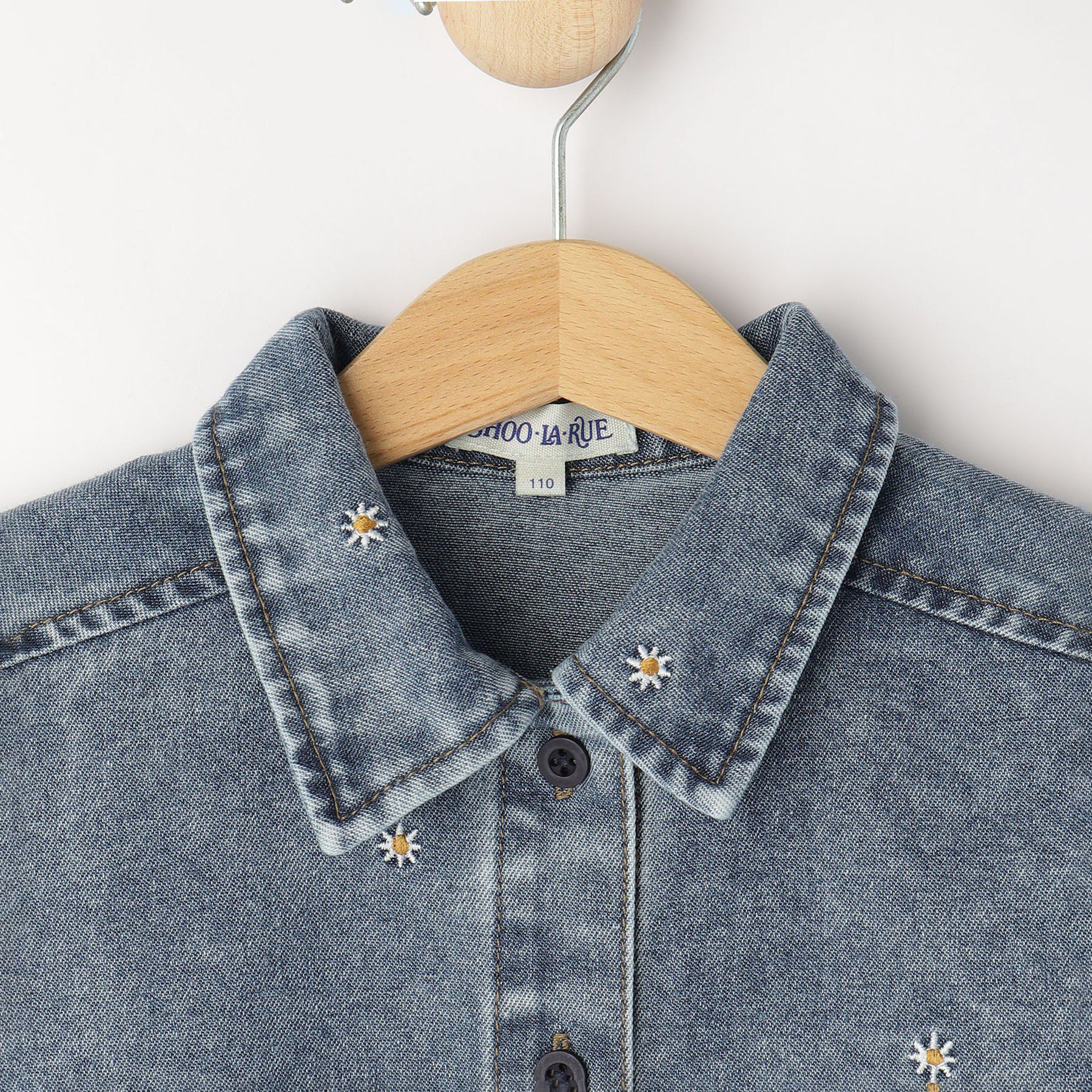 SHOO･LA･RUE「【100-150cm】フラワー刺繍デニムシャツ」|シャツ・ブラウス|