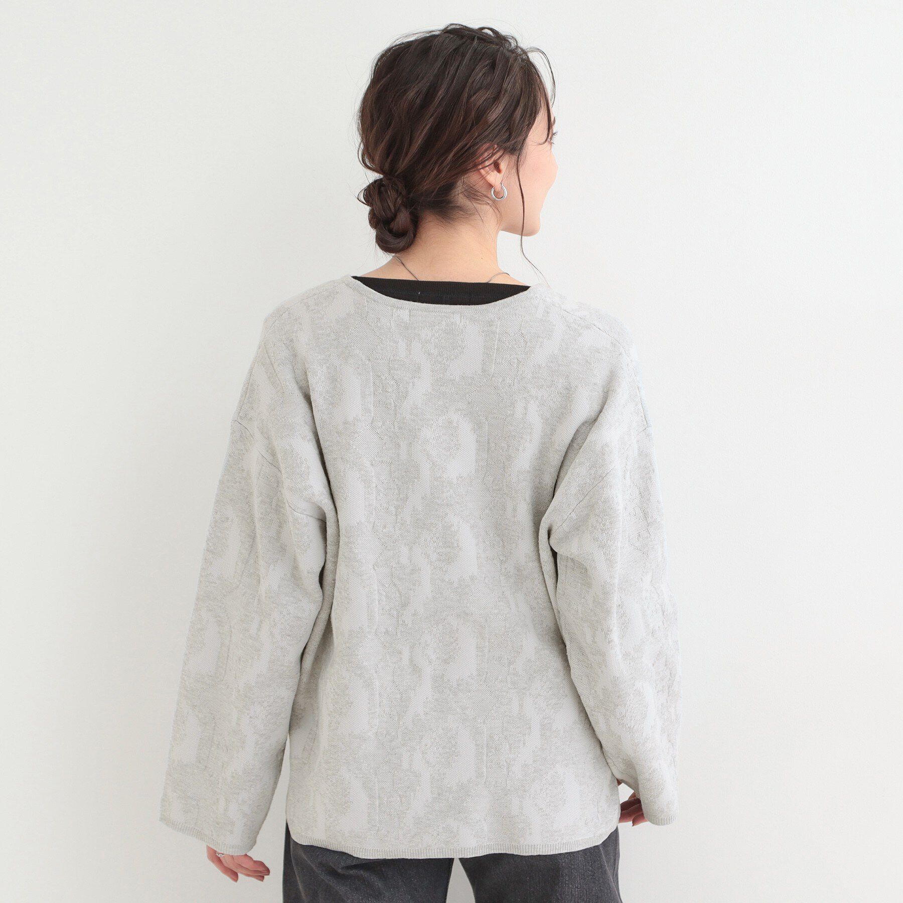 SHOO･LA･RUE「【洗濯機可/S-LL】幾何柄風デザインがアクセント ゆるVネックカーディガン」|カーディガン|