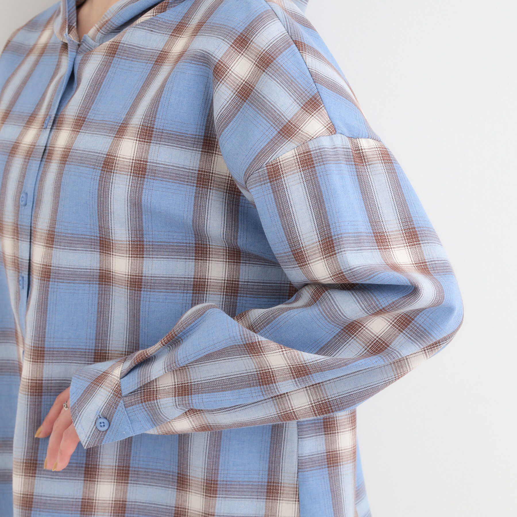 SHOO･LA･RUE「【洗濯機可/S-LL】涼しげで軽やかな チェックフーディーシャツ」|シャツ・ブラウス|