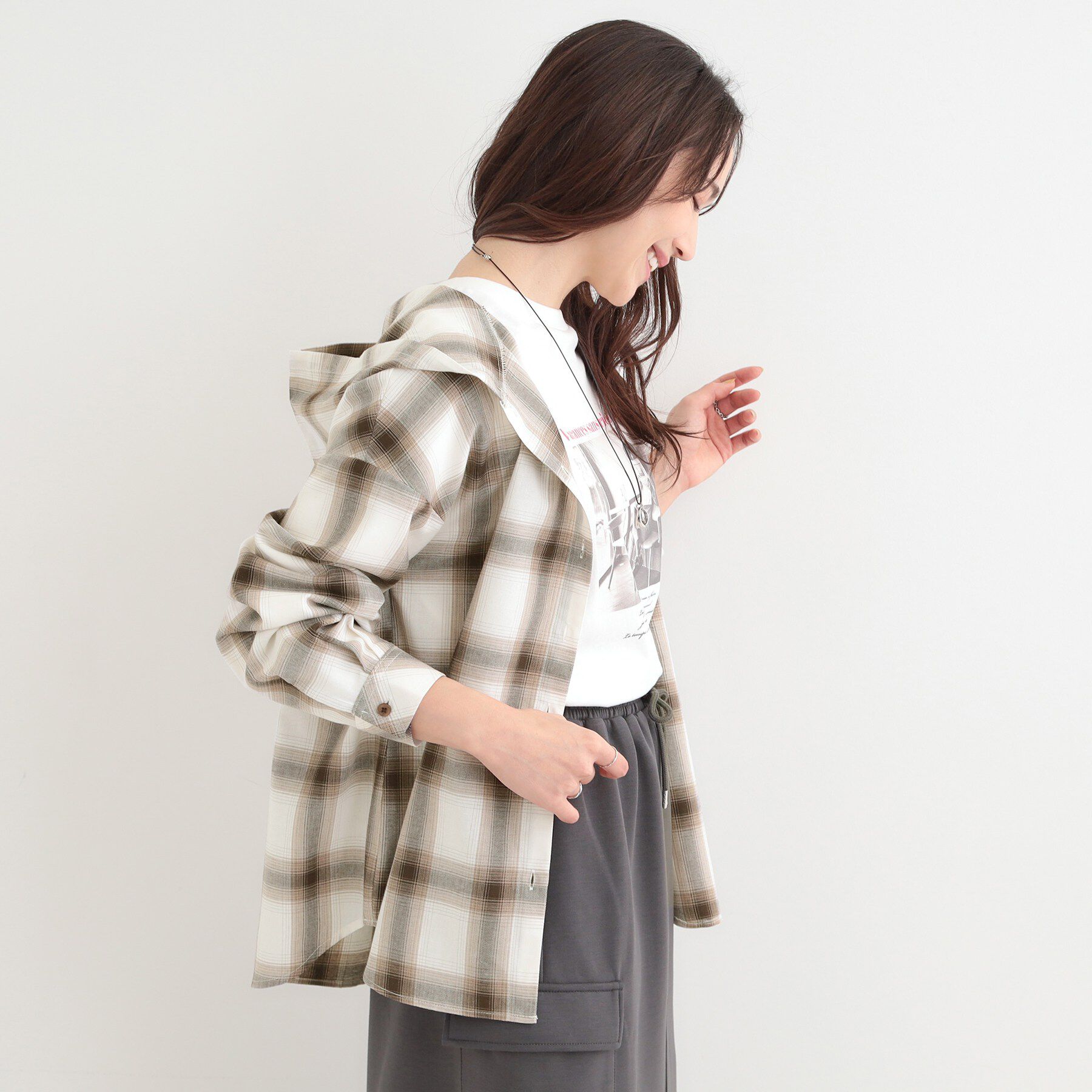 SHOO･LA･RUE「【洗濯機可/S-LL】涼しげで軽やかな チェックフーディーシャツ」|シャツ・ブラウス|