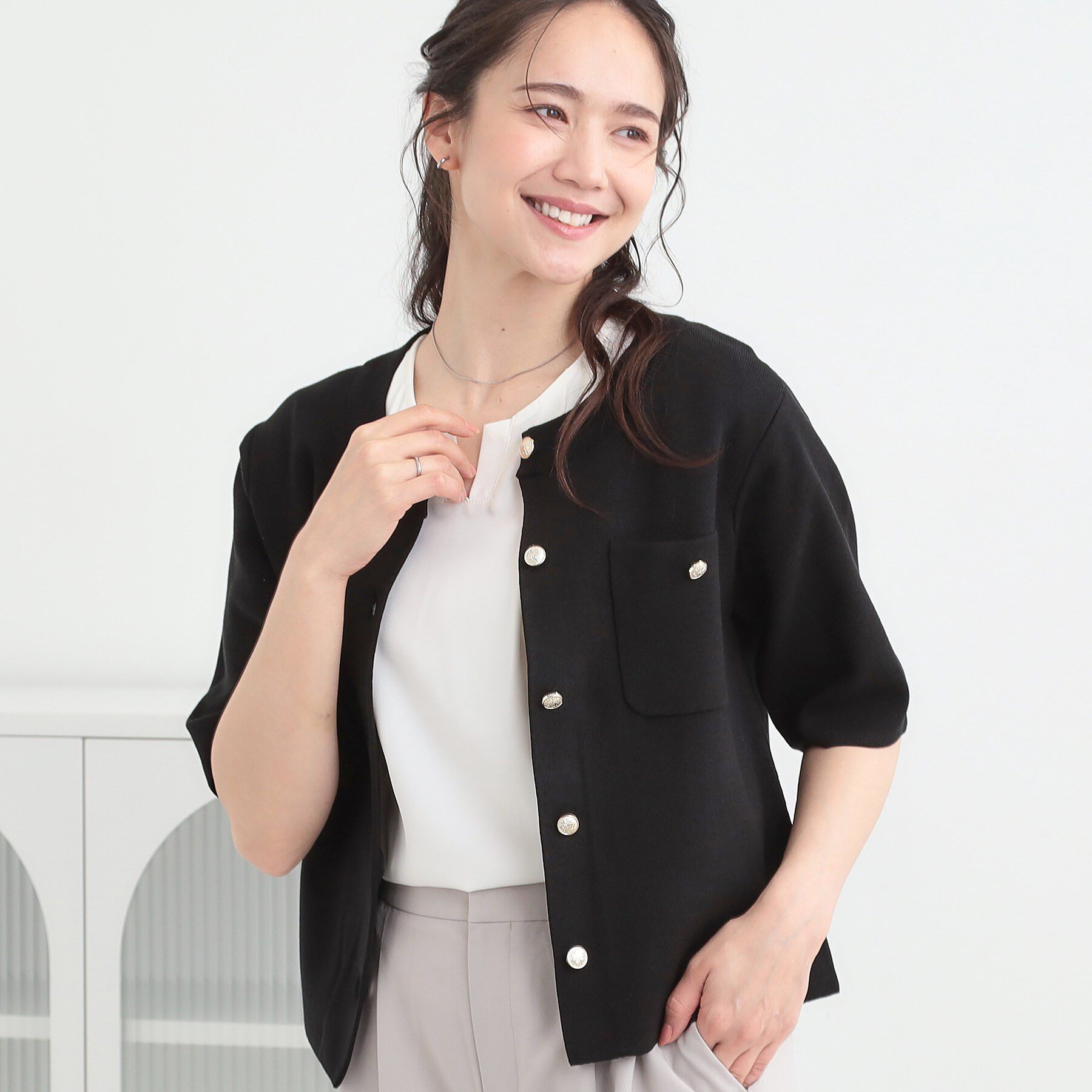 SHOO･LA･RUE「【S-LL/洗濯機可】金ボタン5分袖カーディガン」|カーディガン|ブラック(019)