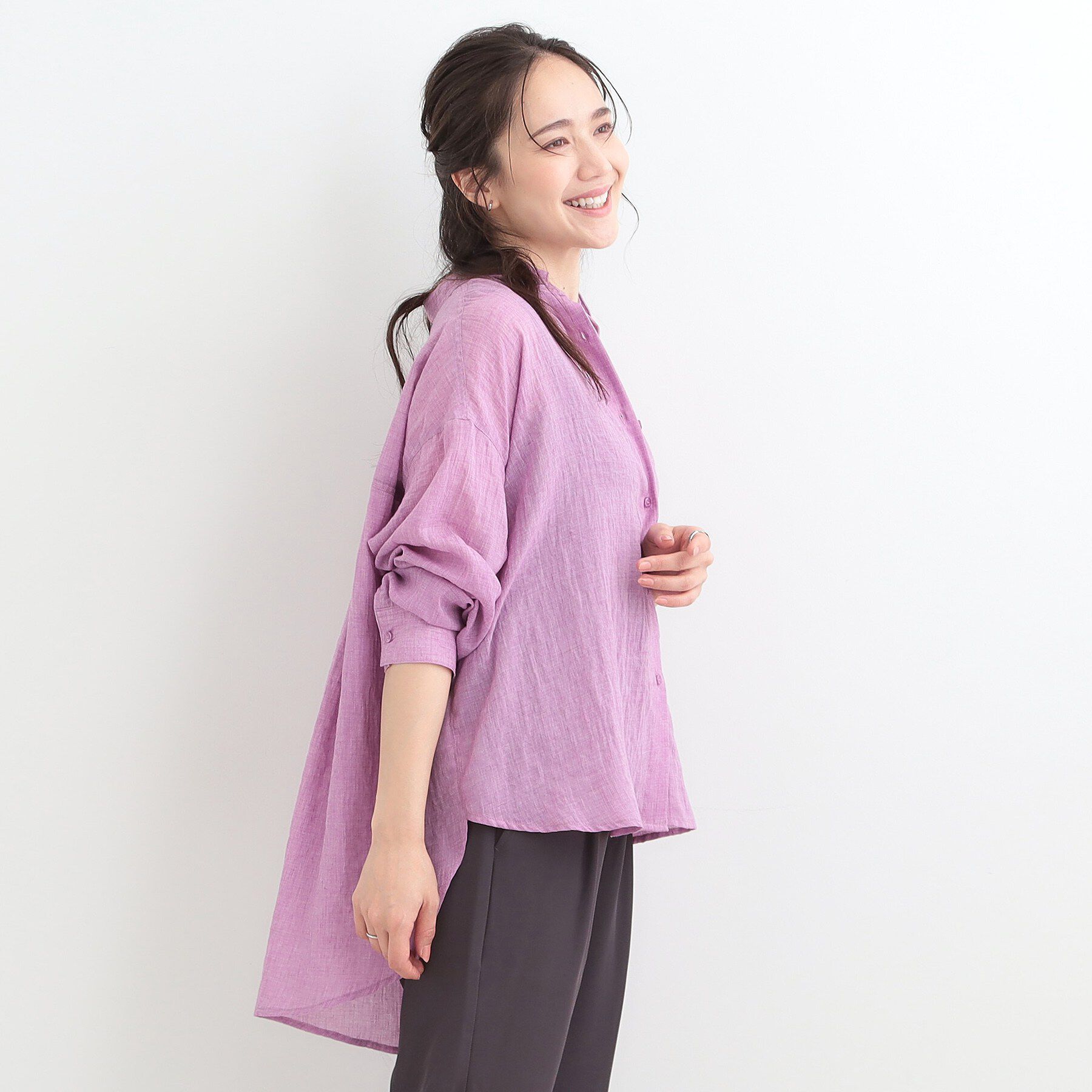 SHOO･LA･RUE「【体型カバー】前後差デザインで即こなれ見え ゆるシルエットシャツ」|シャツ・ブラウス|