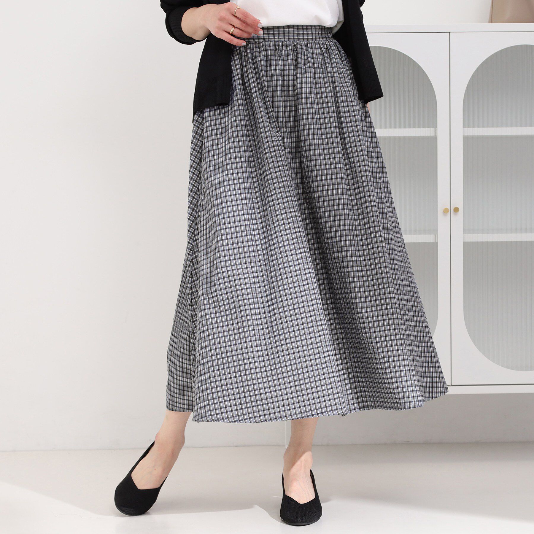 SHOO･LA･RUE「【セットアップ可/洗濯機可/S-LL】軽やかに揺れる サッカーチェック フレアスカート」|スカート|チャコールグレー(2