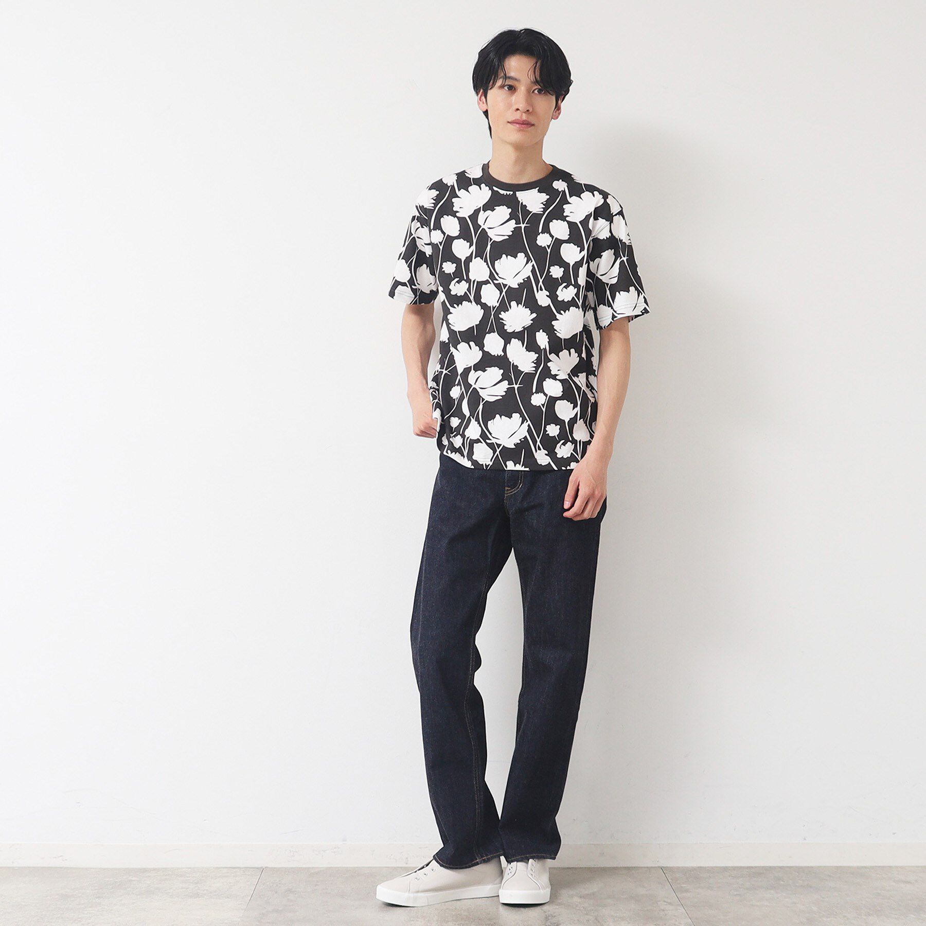 Dessin「【リンクコーデ・洗える】フラワープリントTシャツ」|Tシャツ・カットソー|